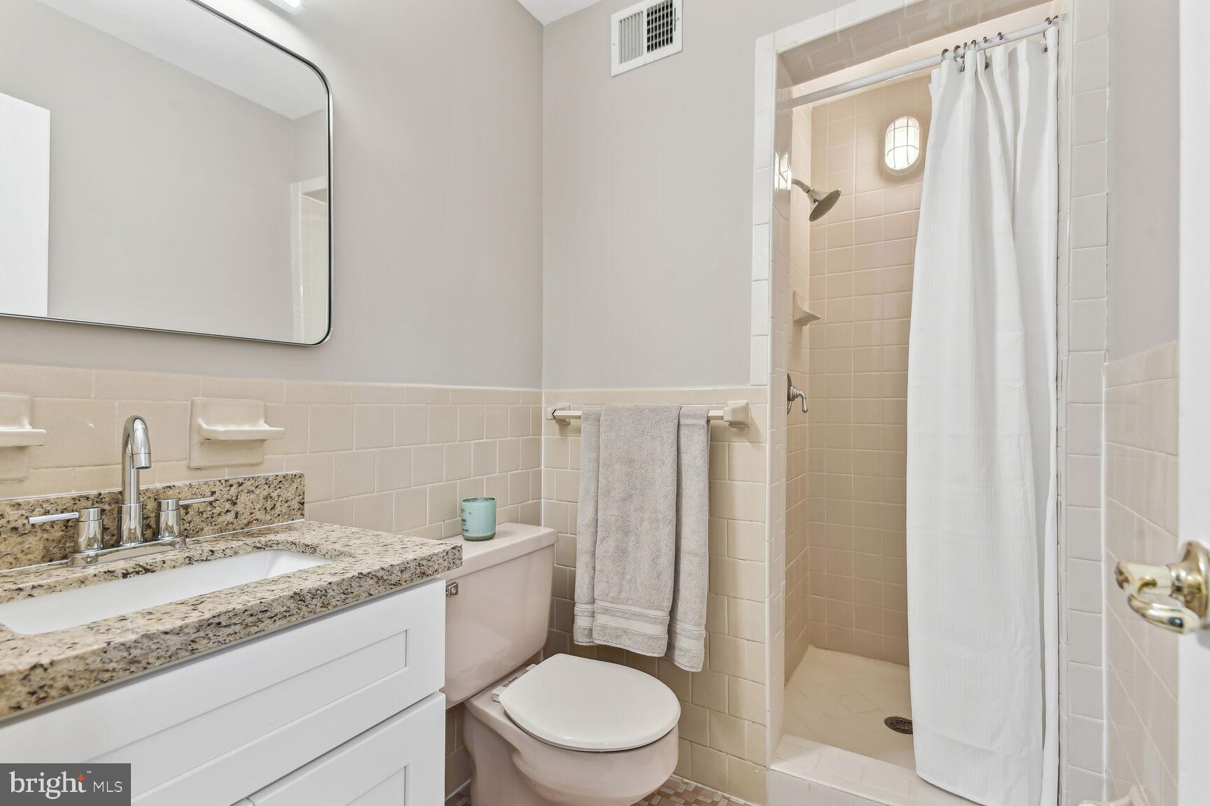 RESTON - Residential