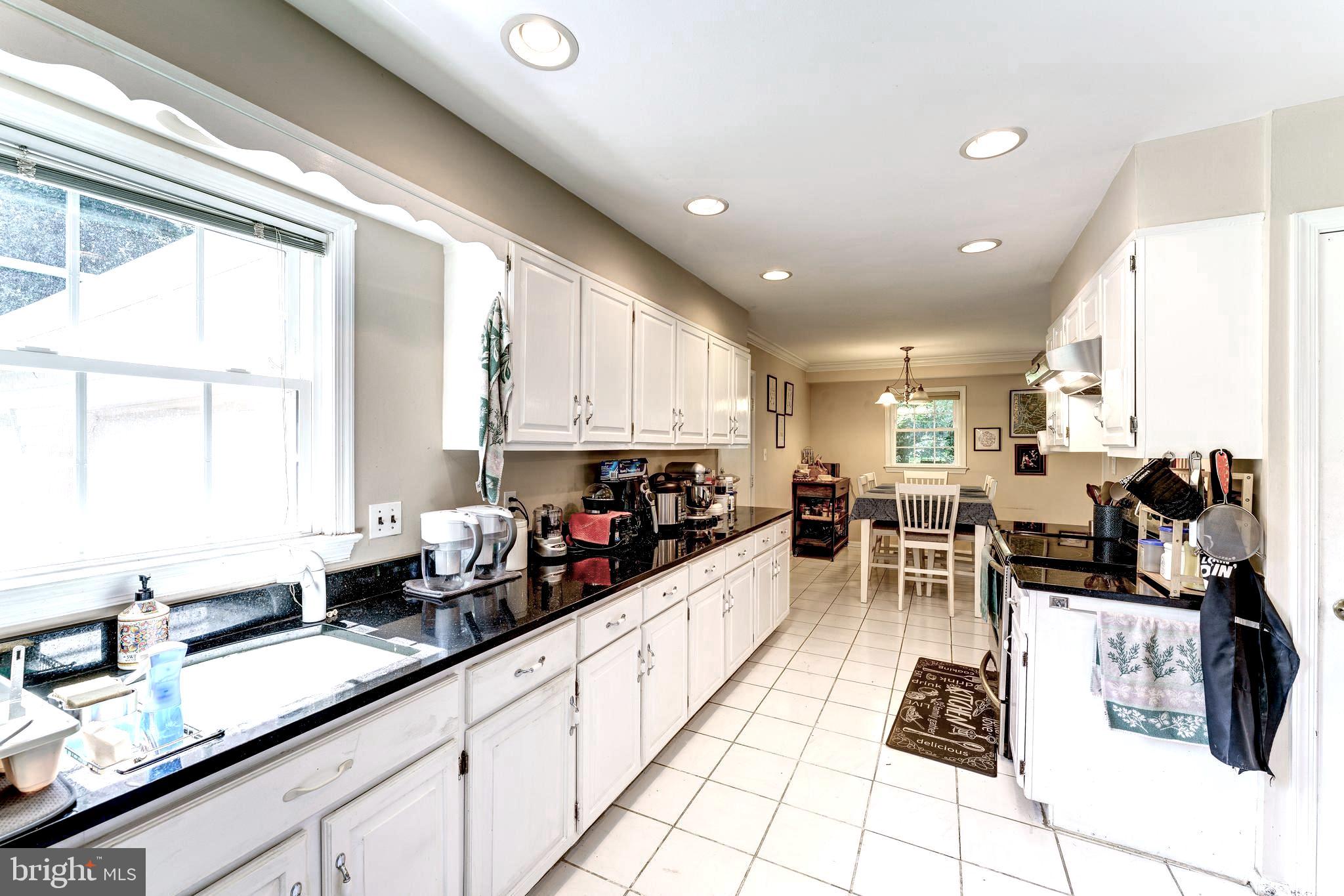 HERITAGE FARM - Residential Lease