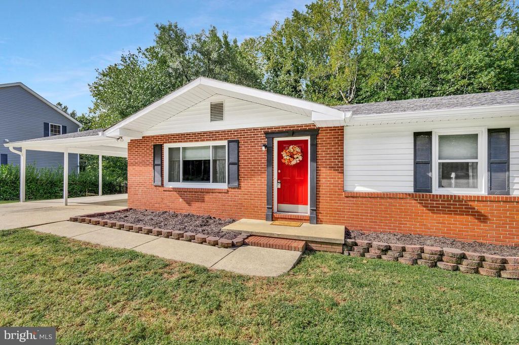 Photo of 2235 Brians Way, LUSBY, MD 20657 (MLS # MDCA2022882)