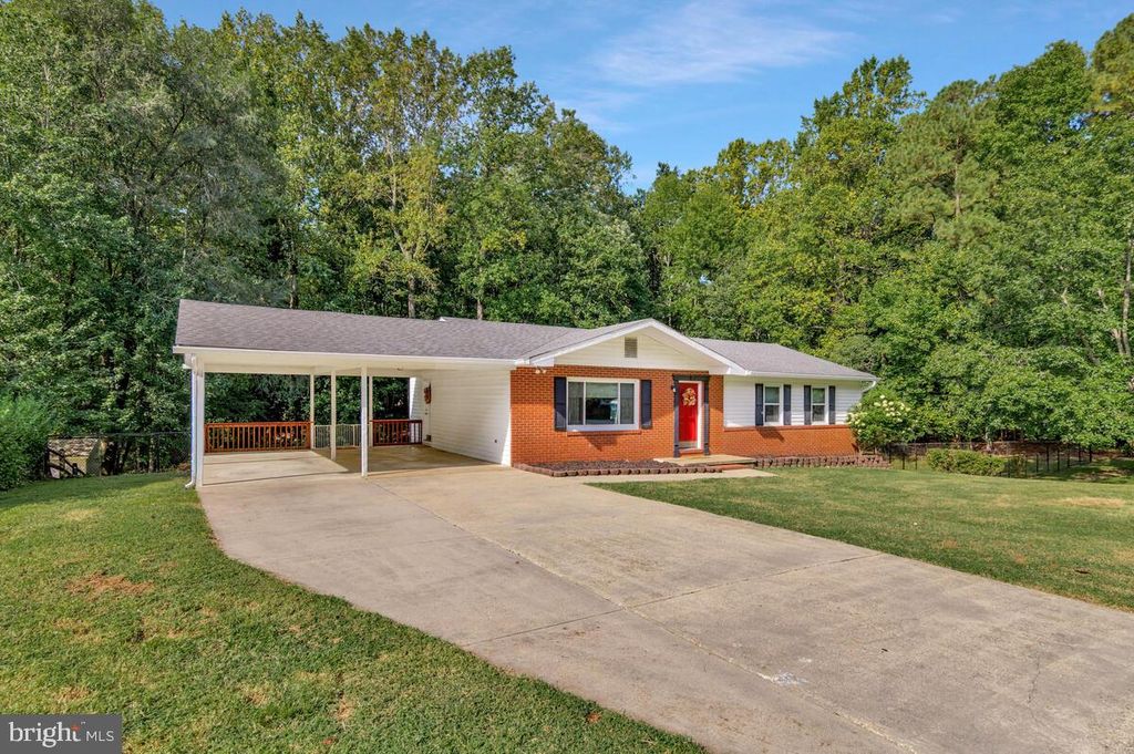 Photo of 2235 Brians Way, LUSBY, MD 20657 (MLS # MDCA2022882)