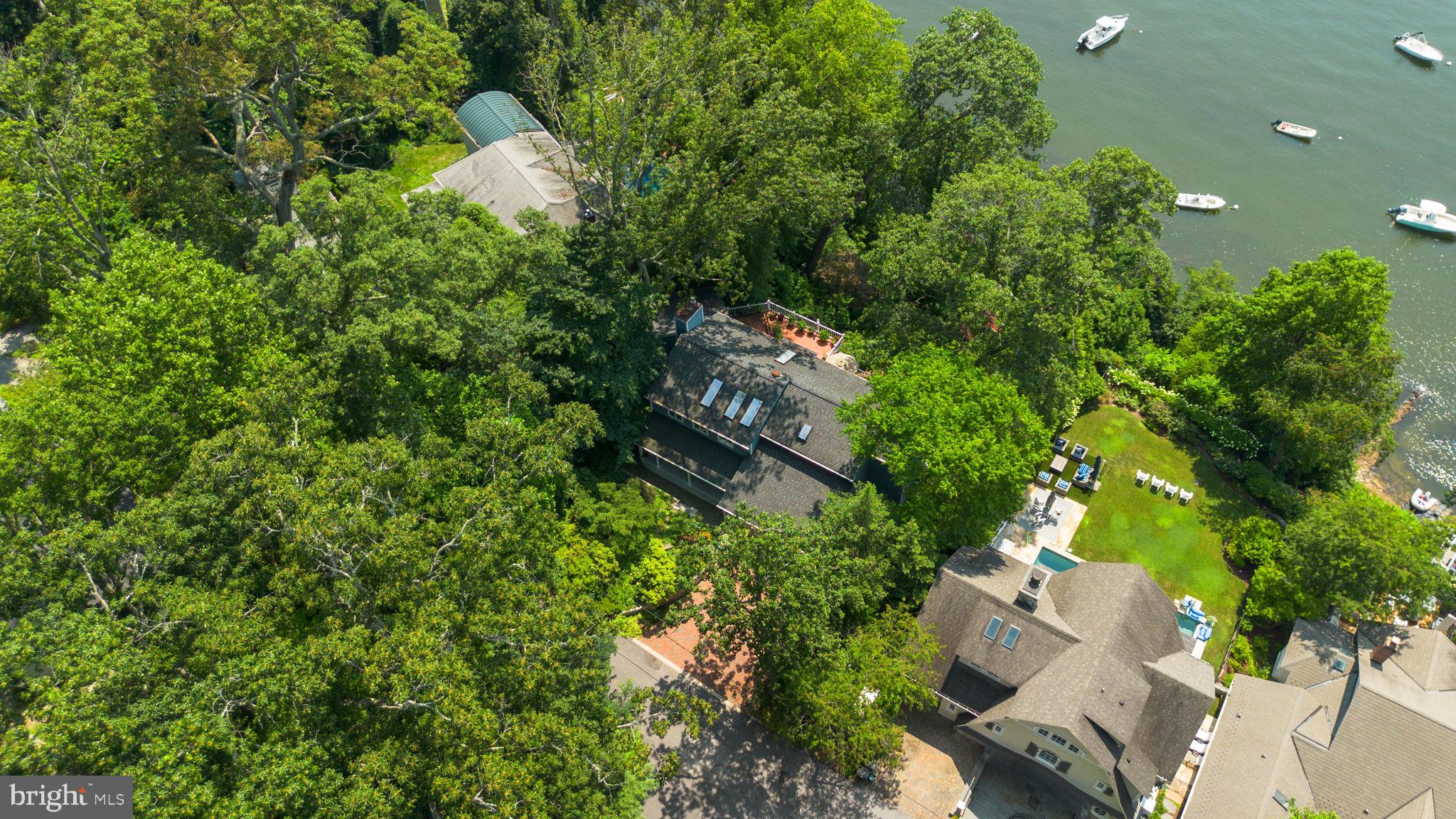 ROUND BAY - Residential