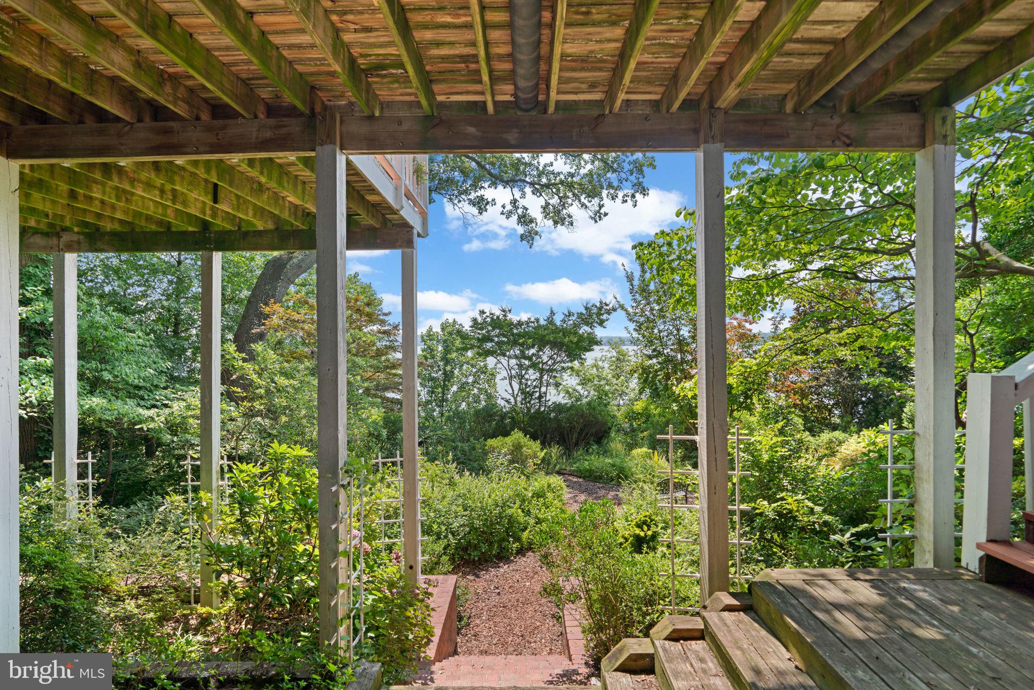 ROUND BAY - Residential