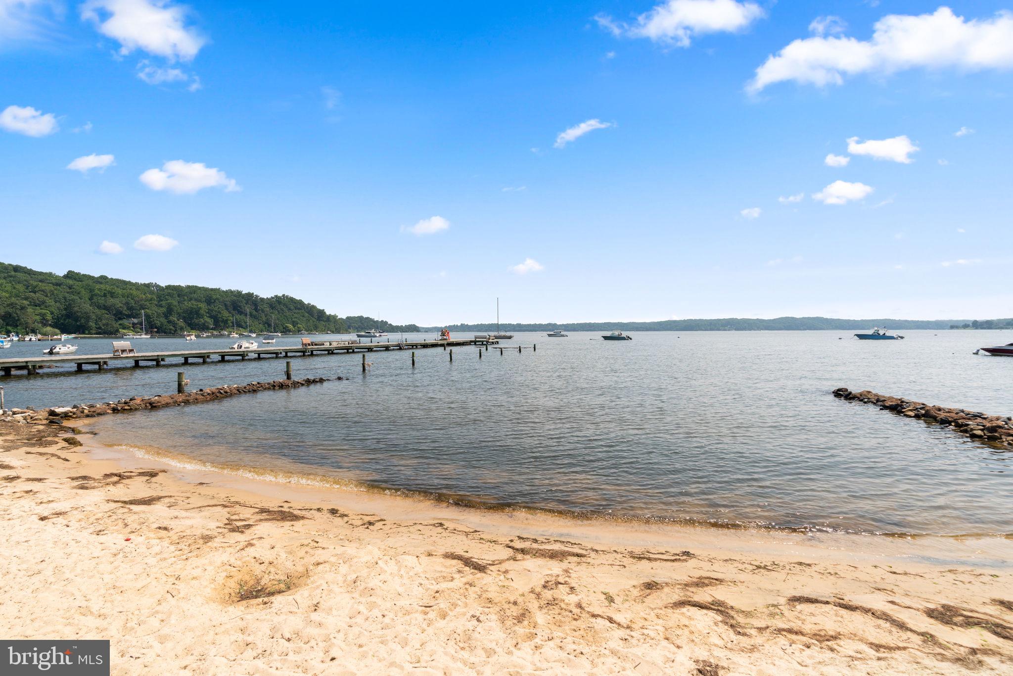 ROUND BAY - Residential