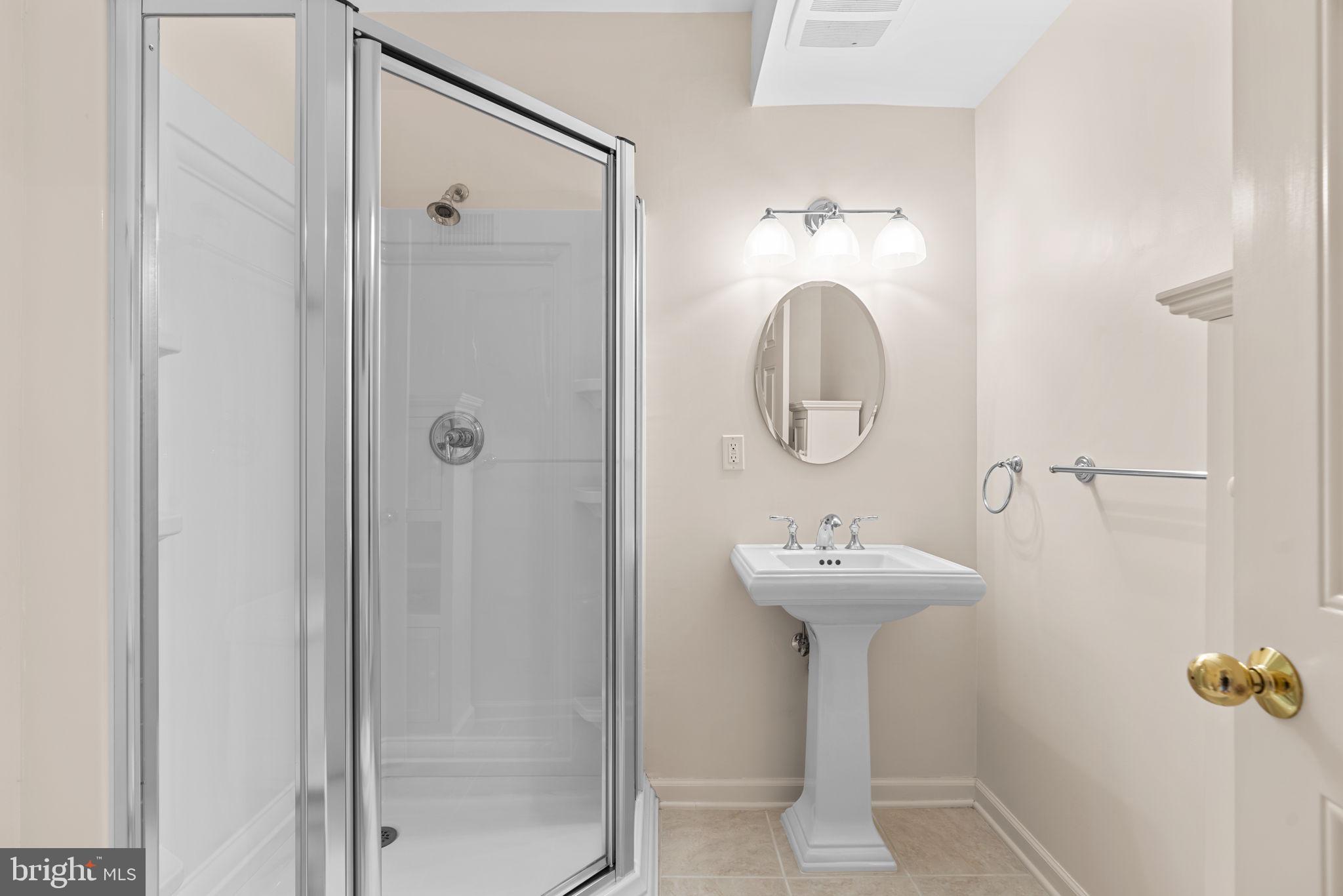 ROUND BAY - Residential