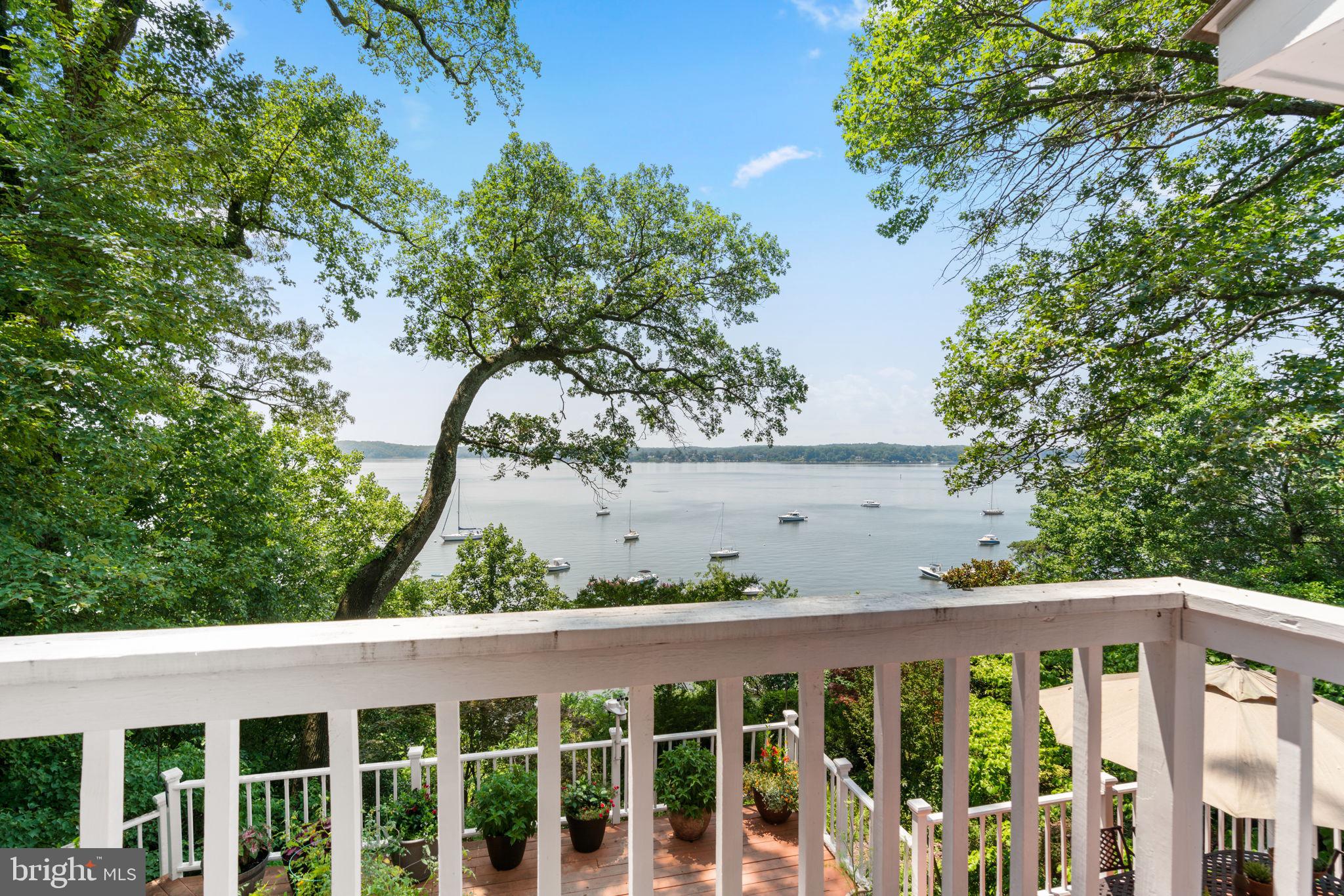 ROUND BAY - Residential