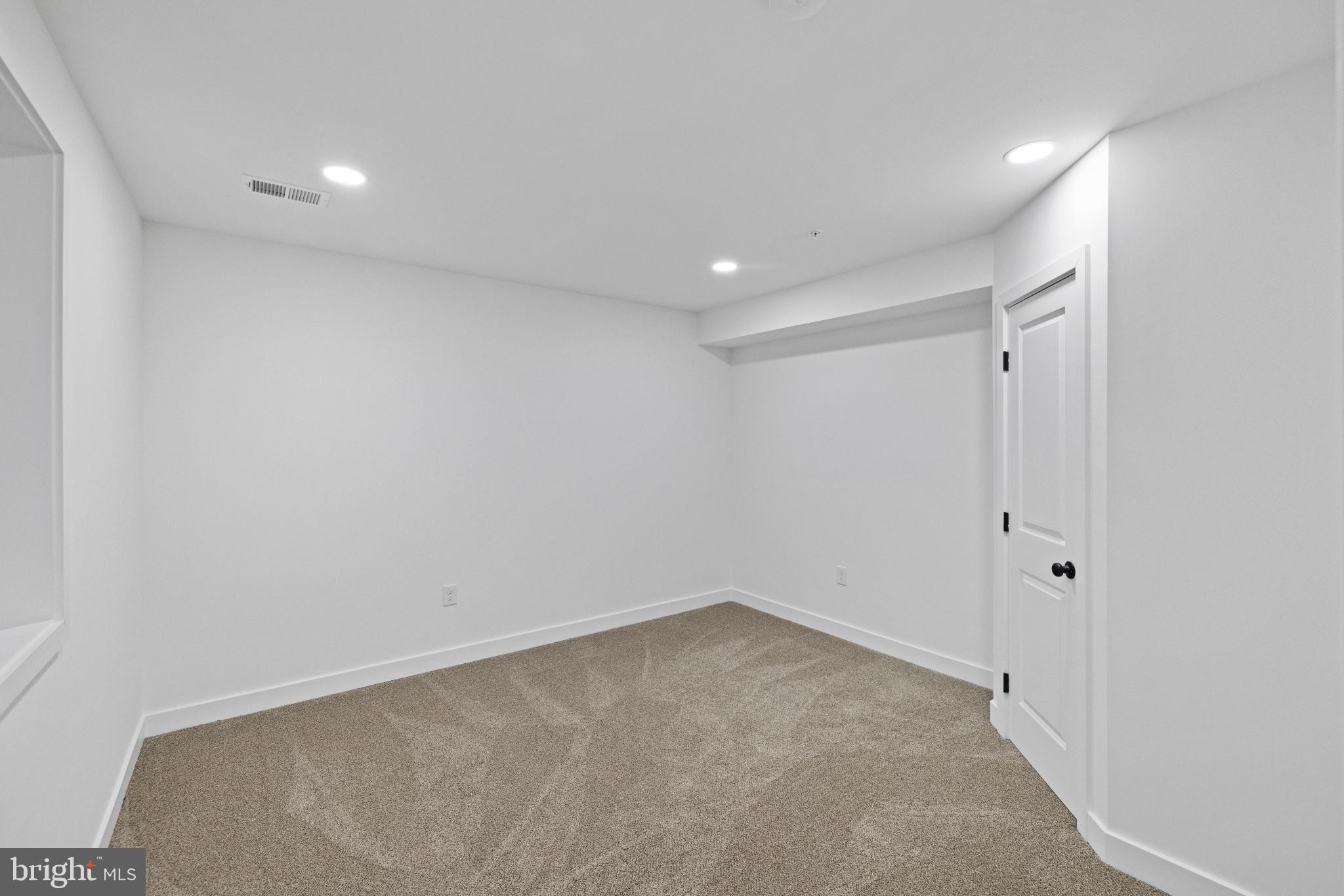 MARYLAND CITY - Residential