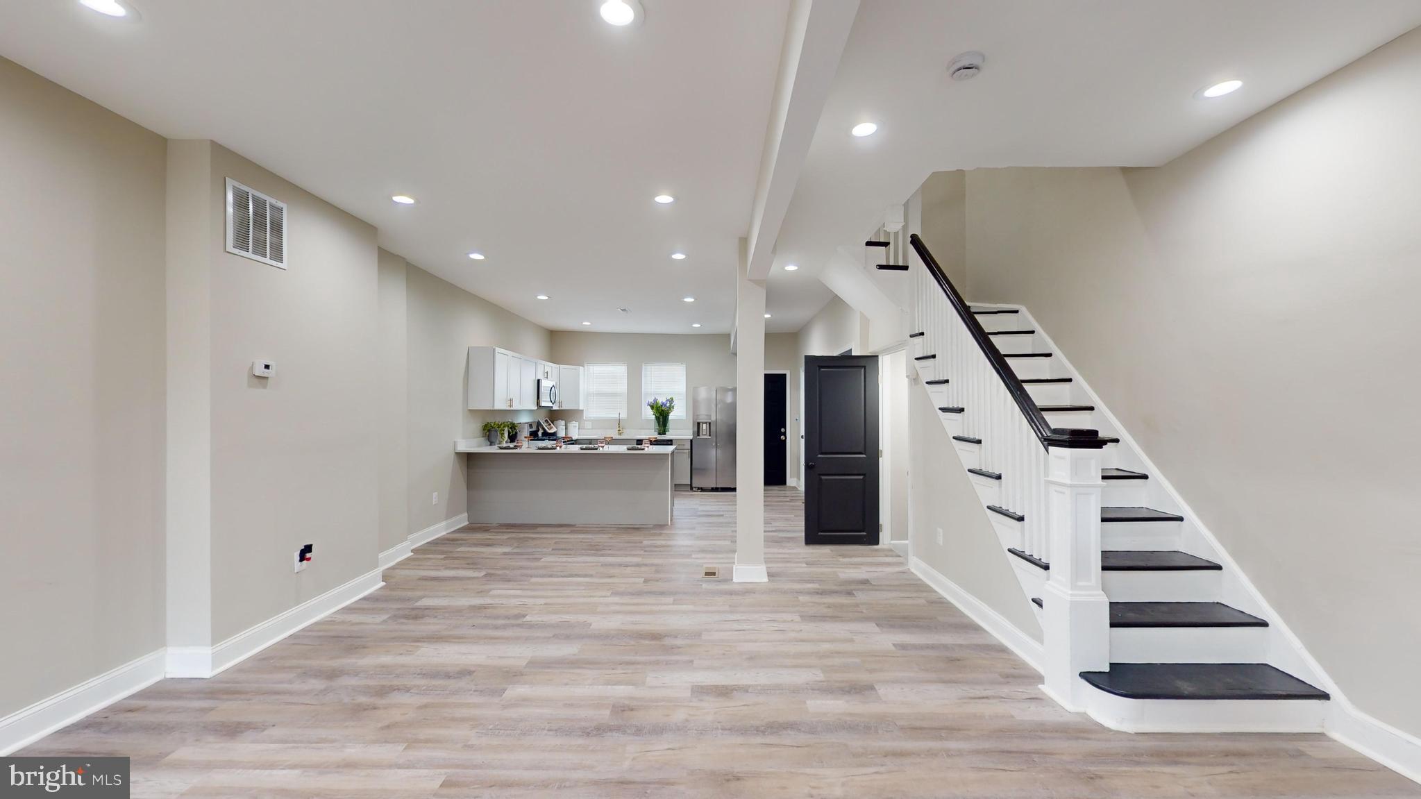 GREENSPRING - Residential