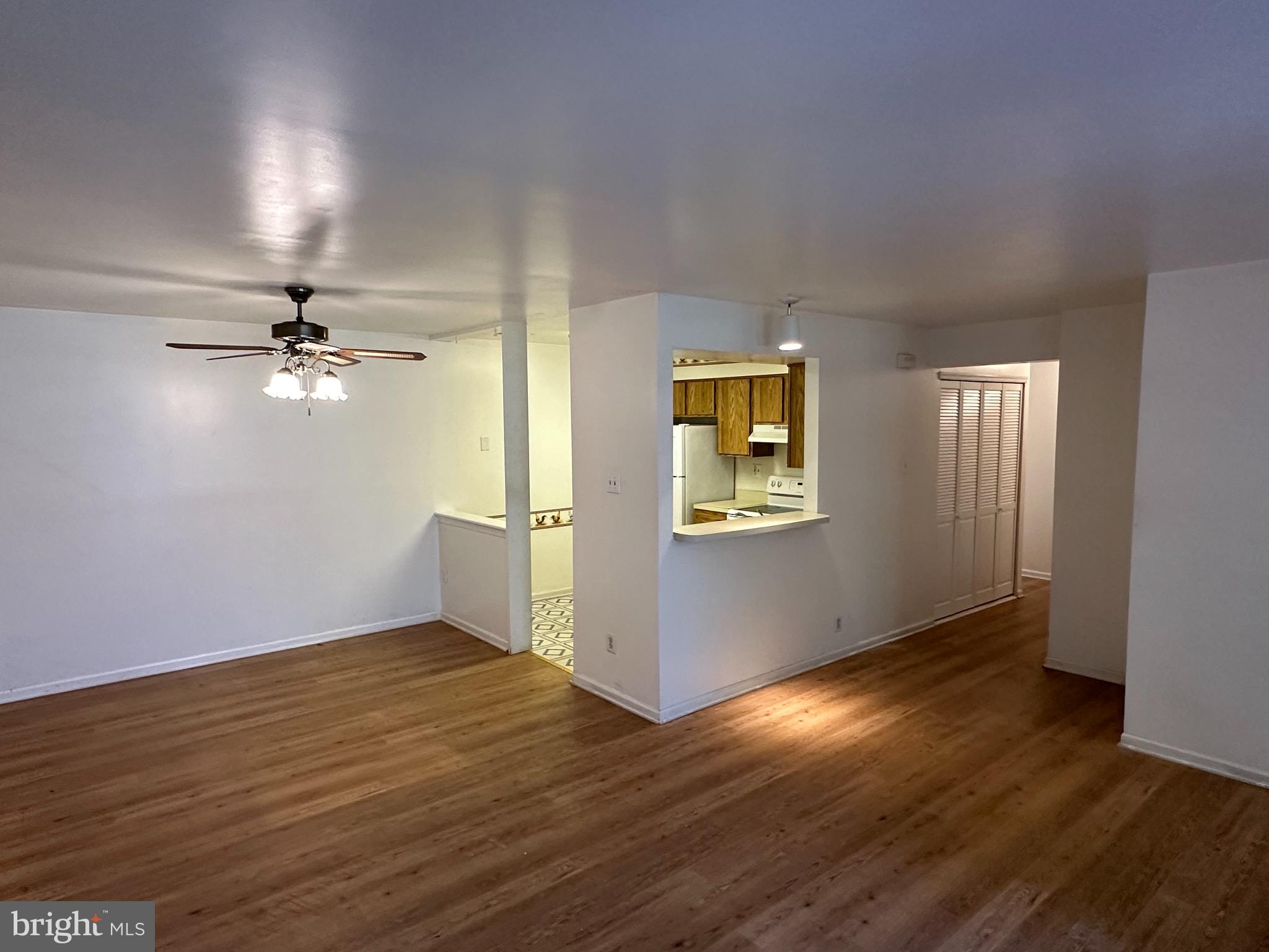 SAW MILL VALLEY - Residential