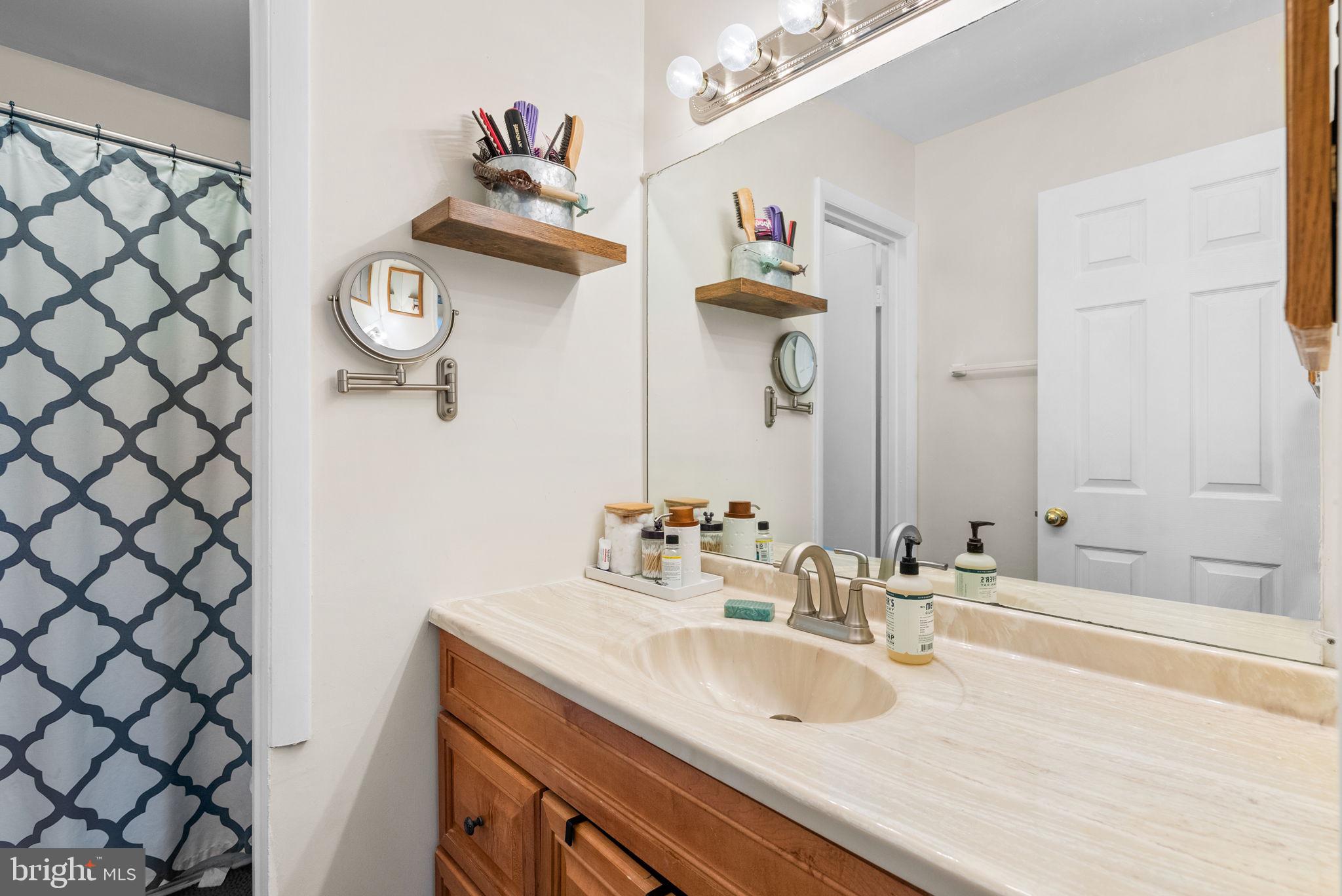 ASHFORD - Residential