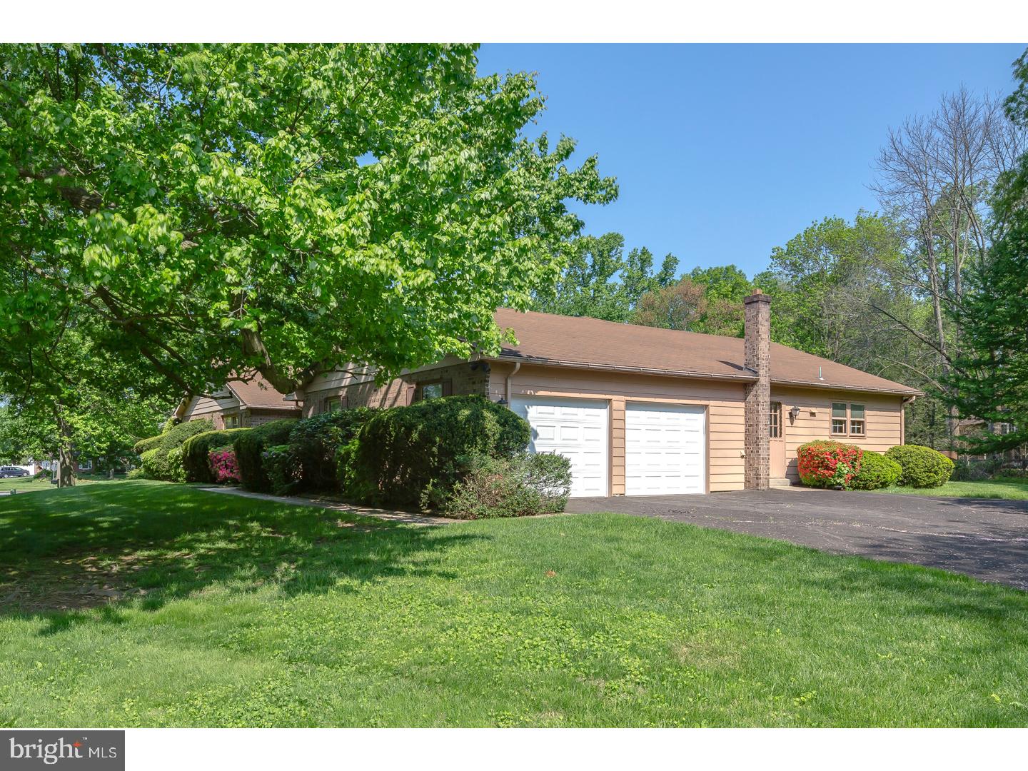 EXECUTIVE ESTATES - Residential