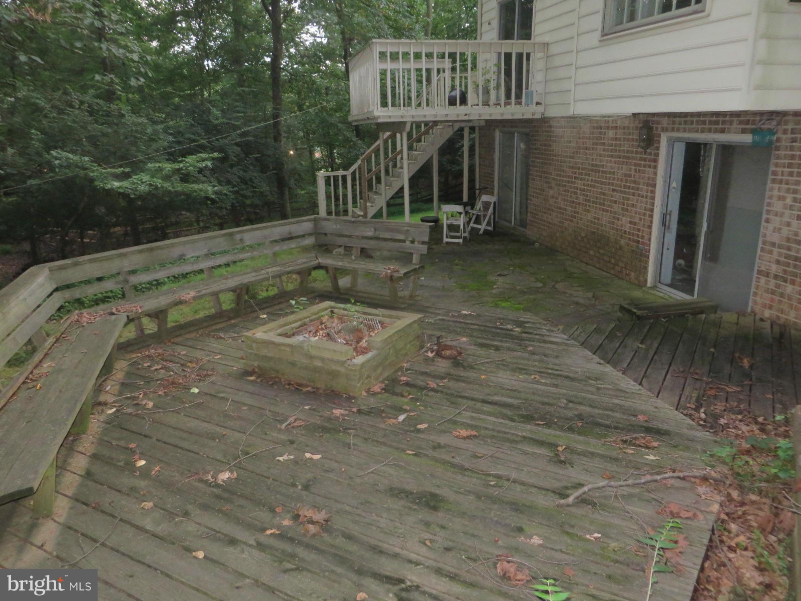 WOLF TRAP WOODS - Residential