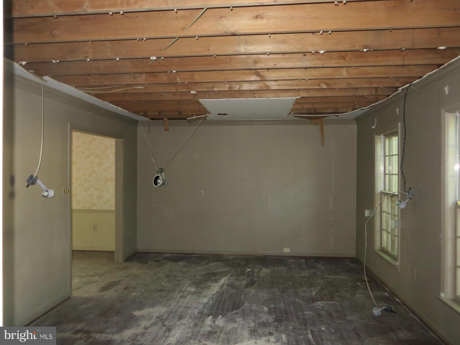 WOLF TRAP WOODS - Residential