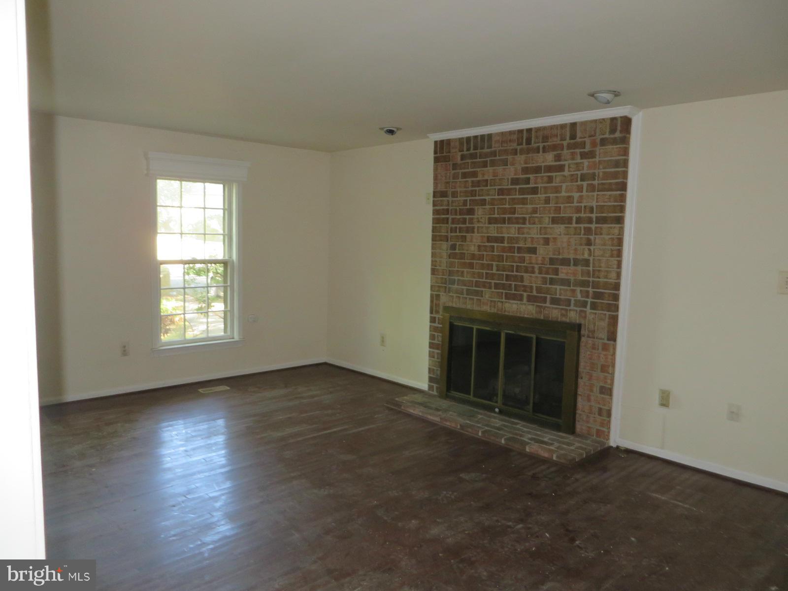 WOLF TRAP WOODS - Residential