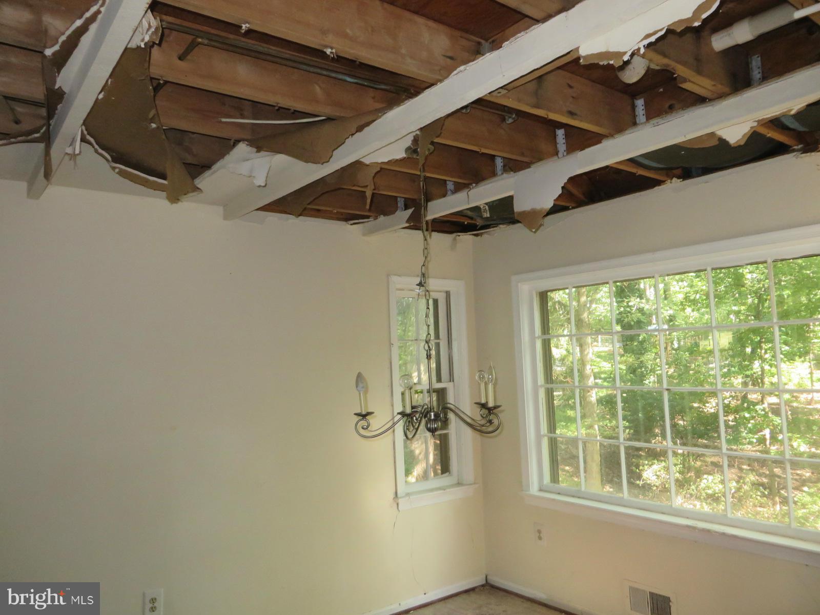 WOLF TRAP WOODS - Residential