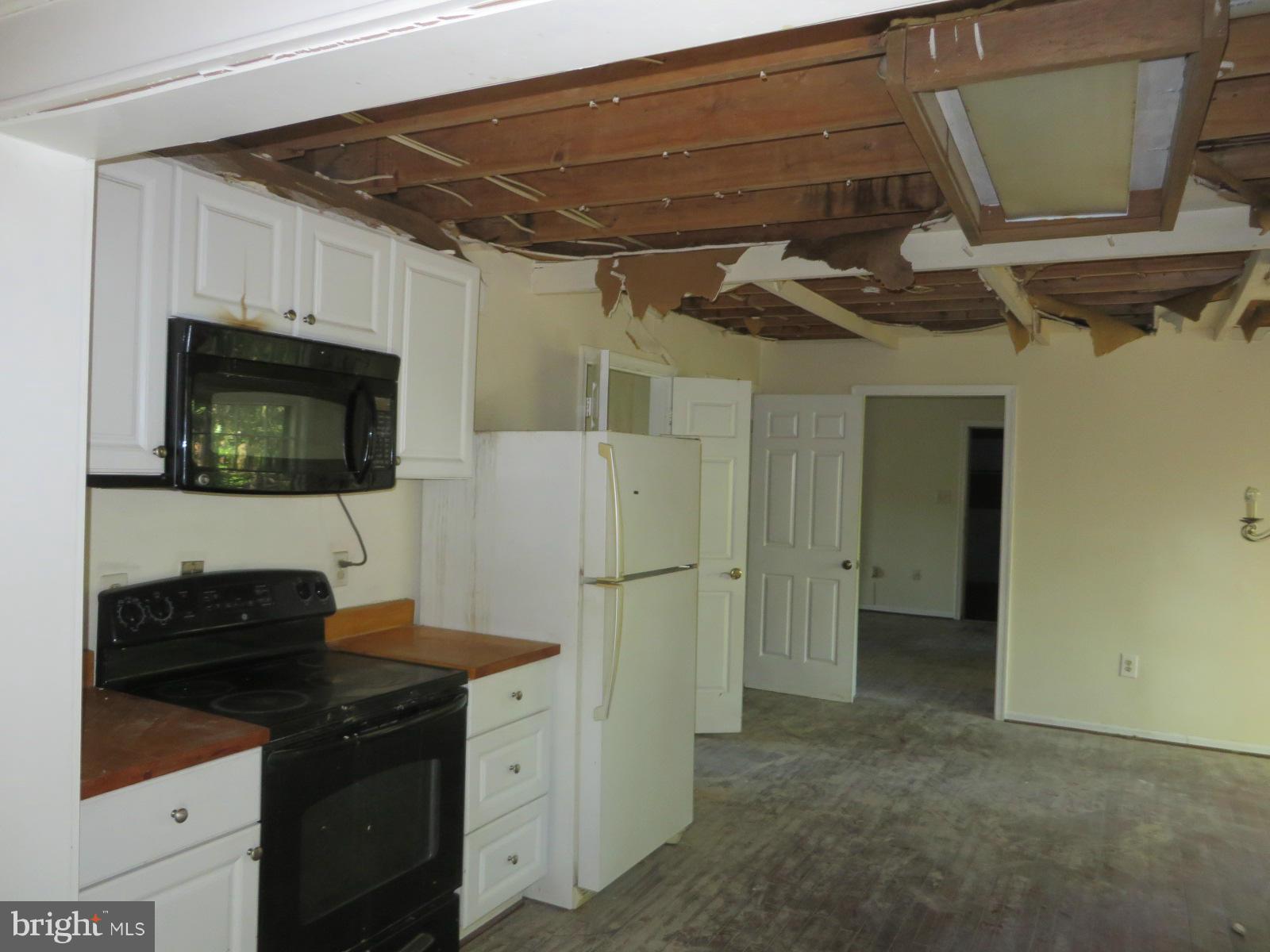 WOLF TRAP WOODS - Residential