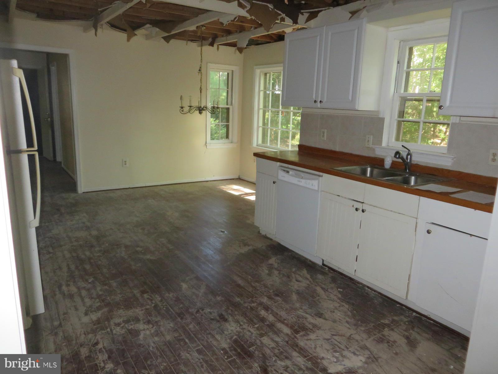 WOLF TRAP WOODS - Residential