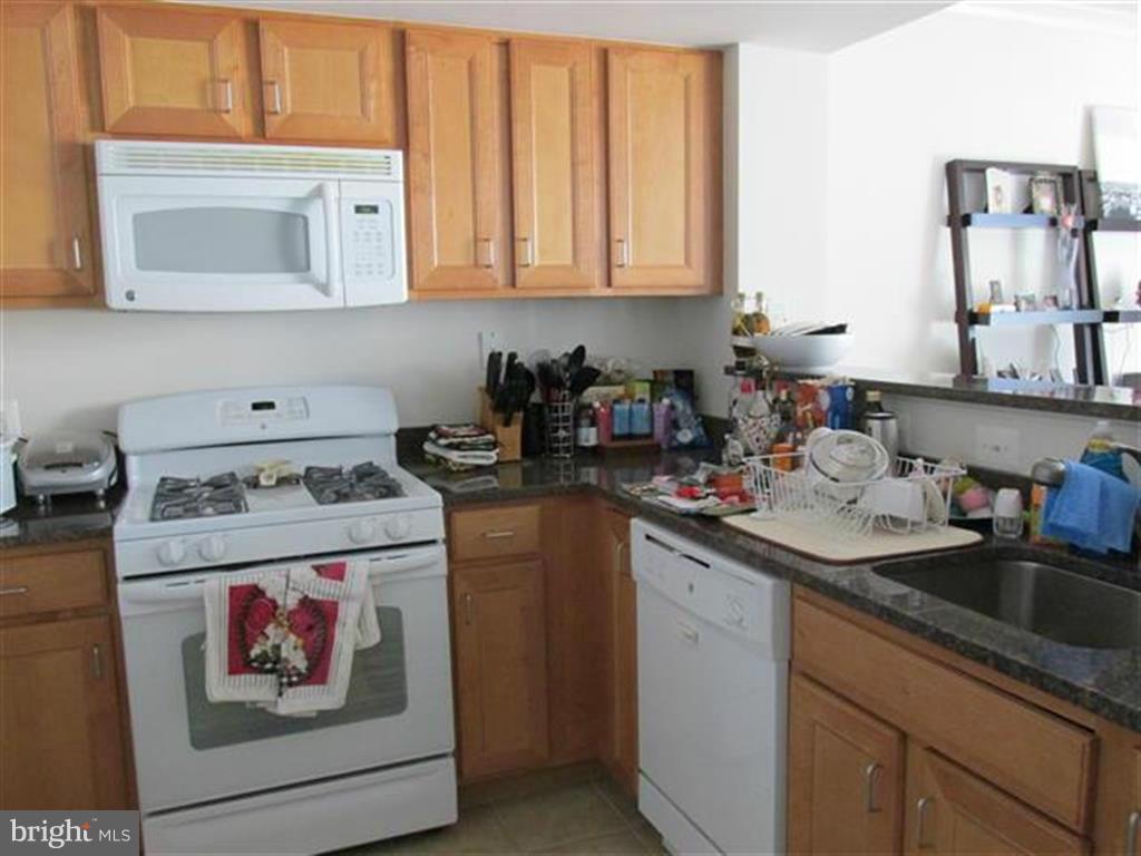 INNER HARBOR - Residential Lease