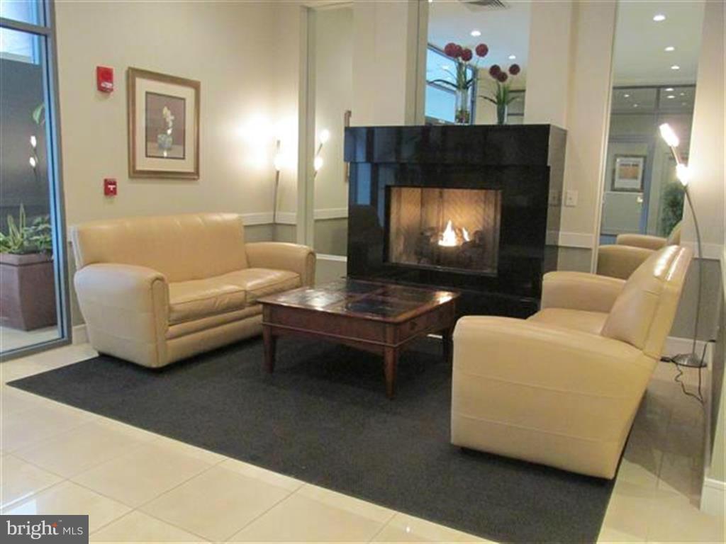 INNER HARBOR - Residential Lease