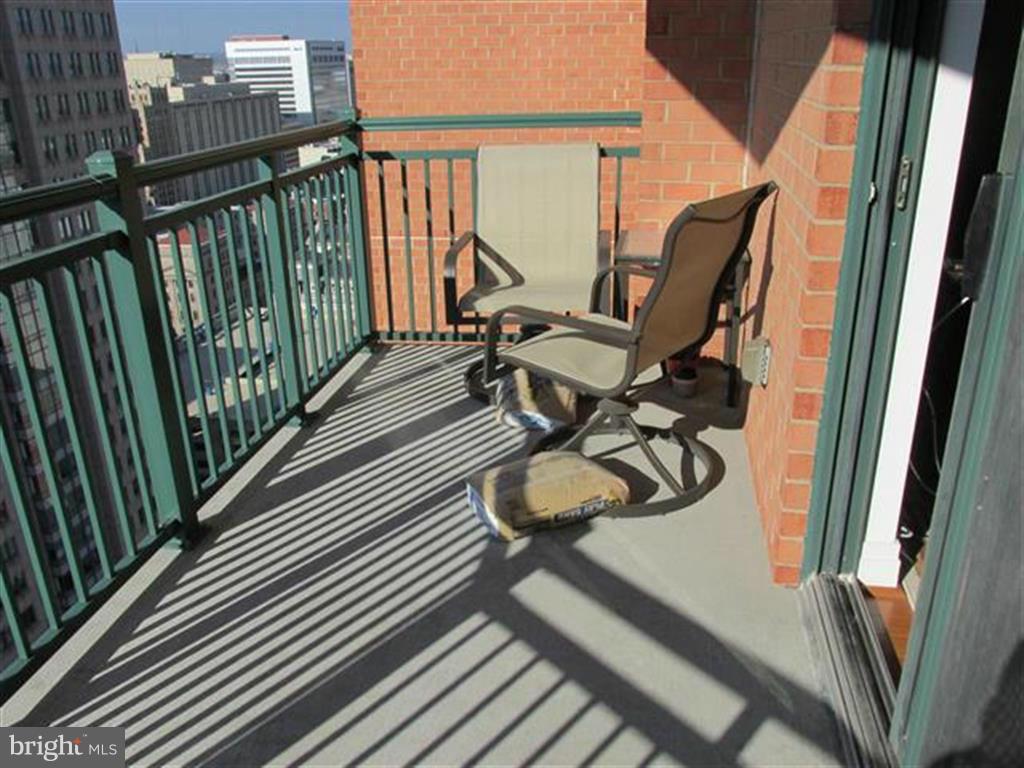 INNER HARBOR - Residential Lease