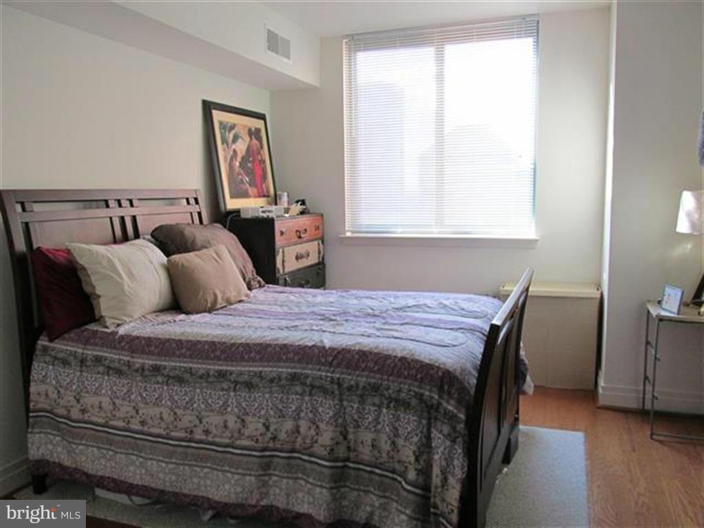 INNER HARBOR - Residential Lease