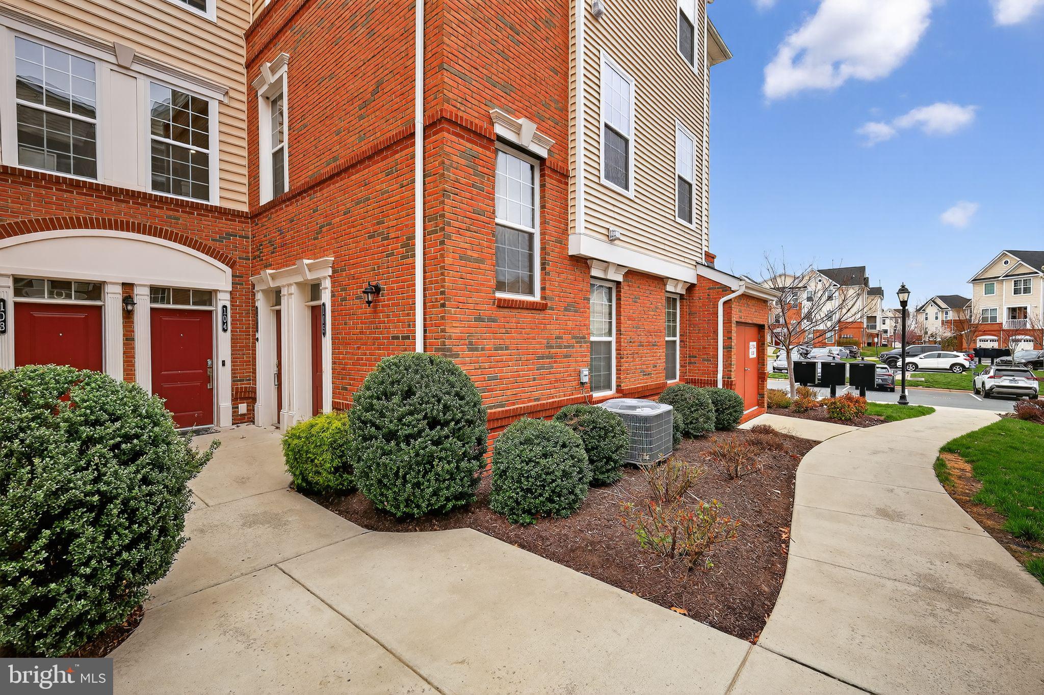 RIDGES AT LOUDOUN VALLEY - Residential
