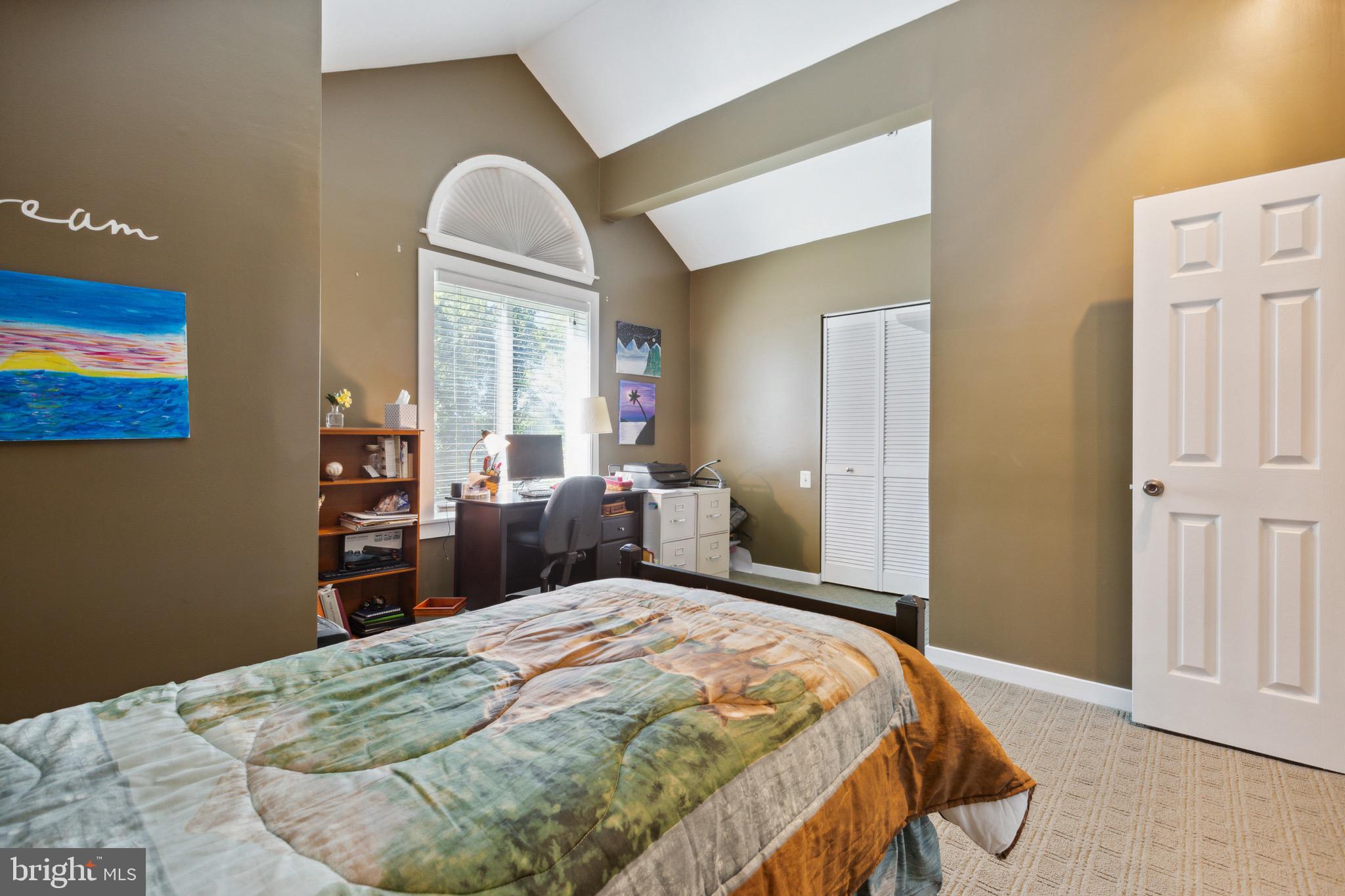 PARRS RIDGE - Residential