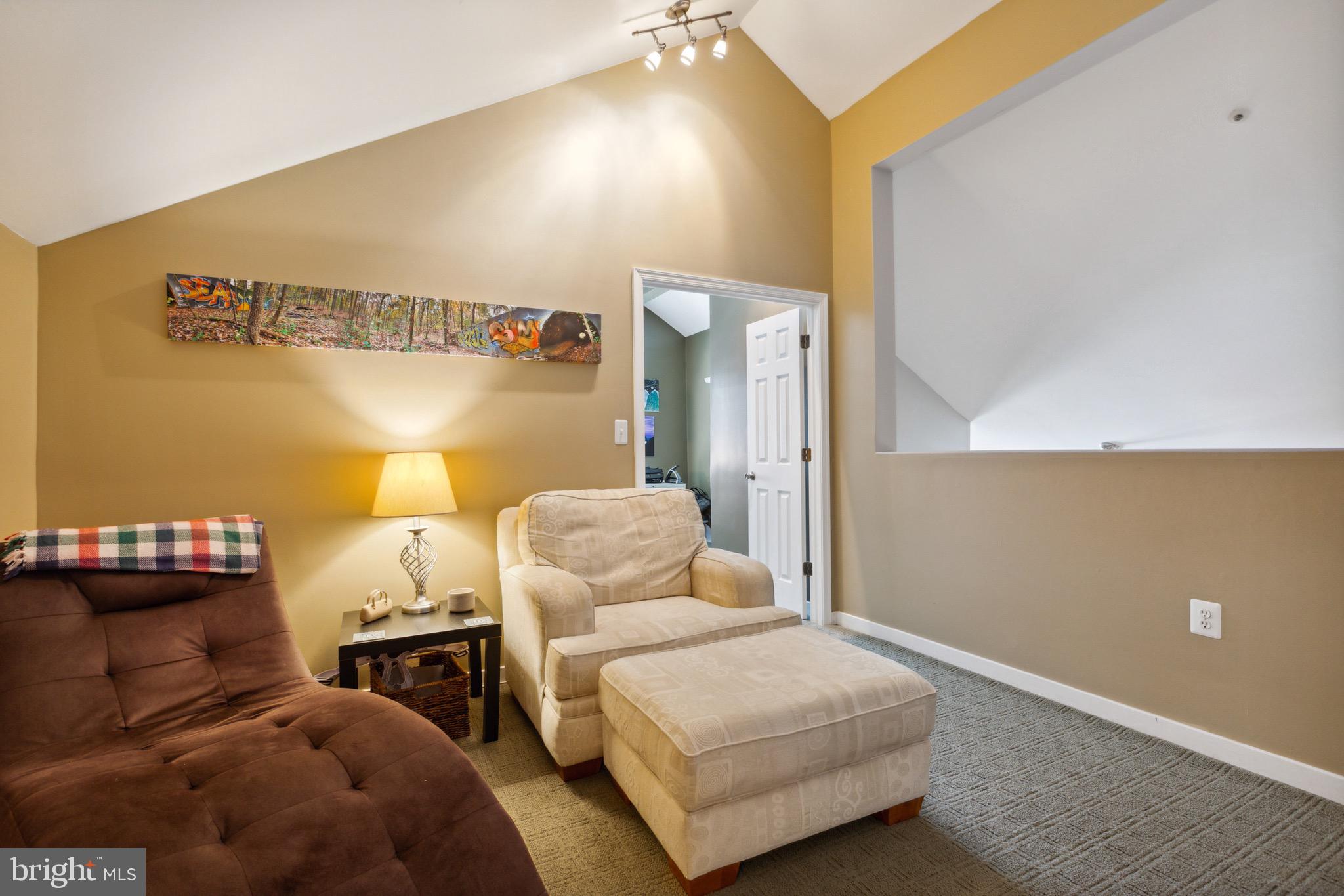 PARRS RIDGE - Residential