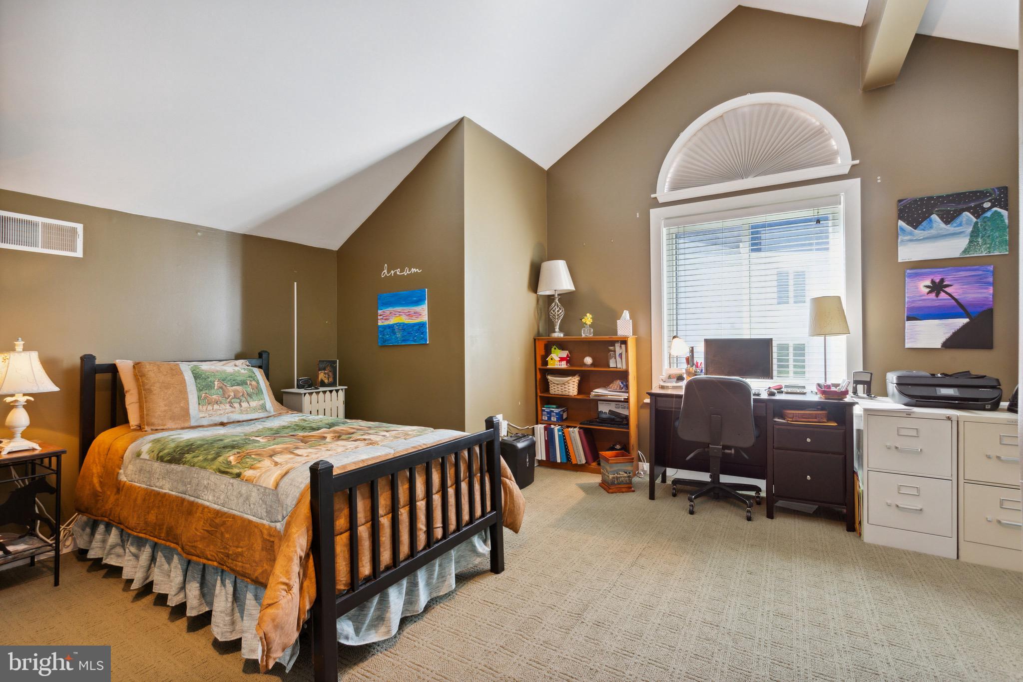 PARRS RIDGE - Residential