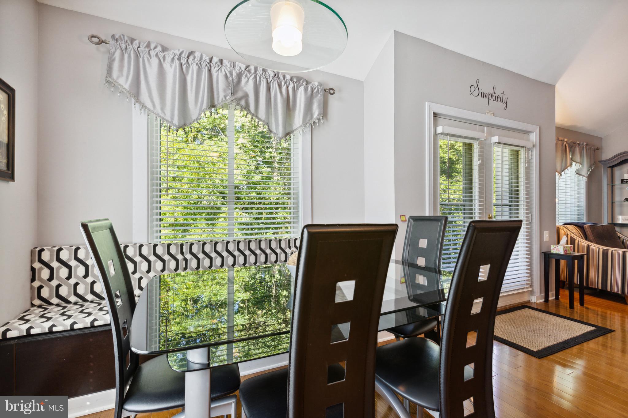 PARRS RIDGE - Residential