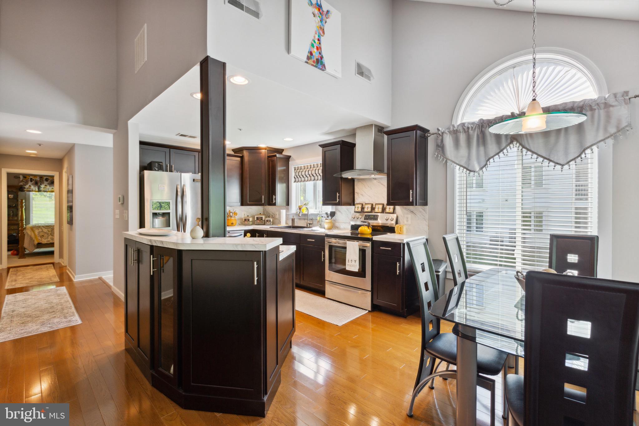 PARRS RIDGE - Residential