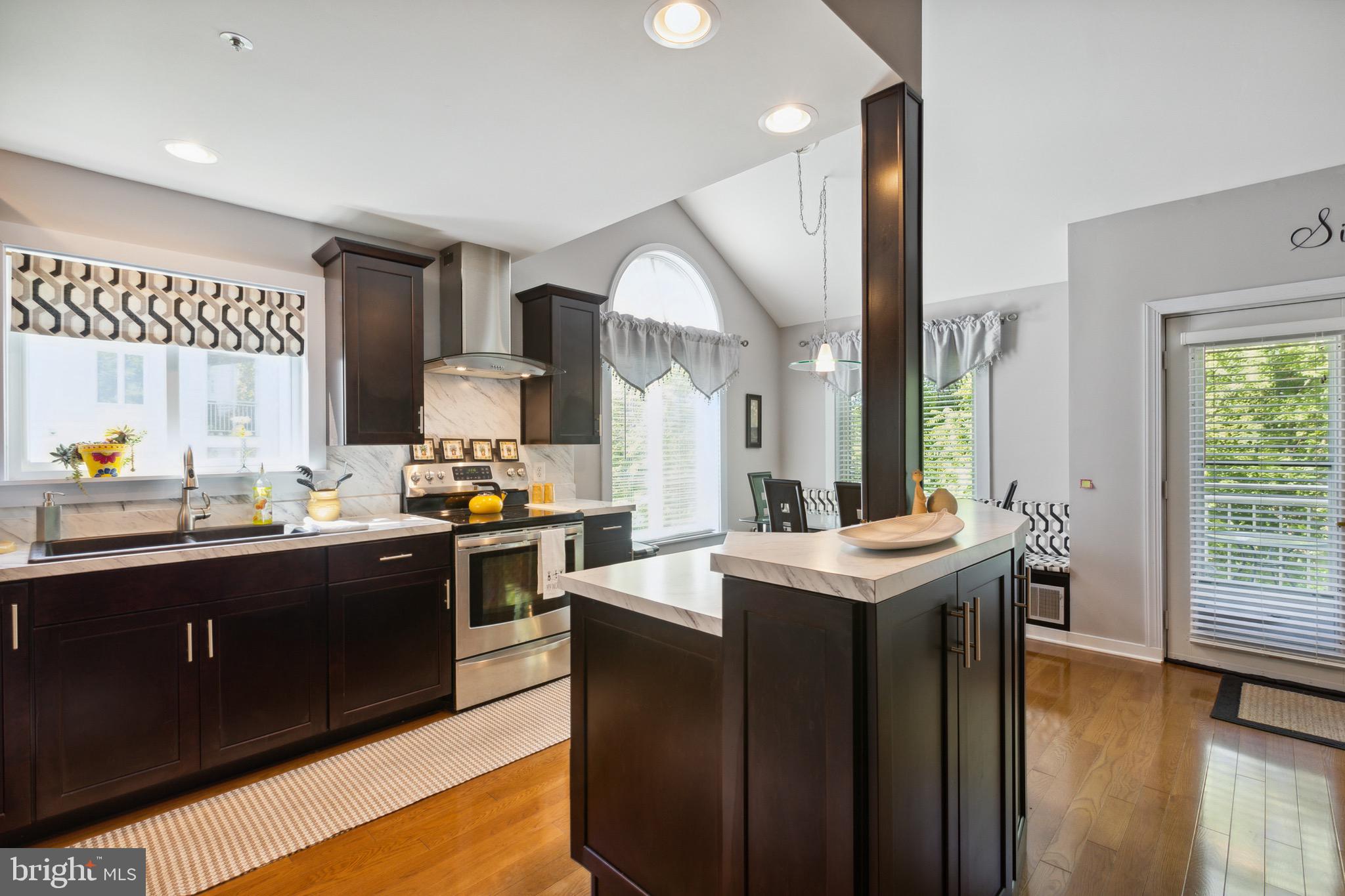 PARRS RIDGE - Residential