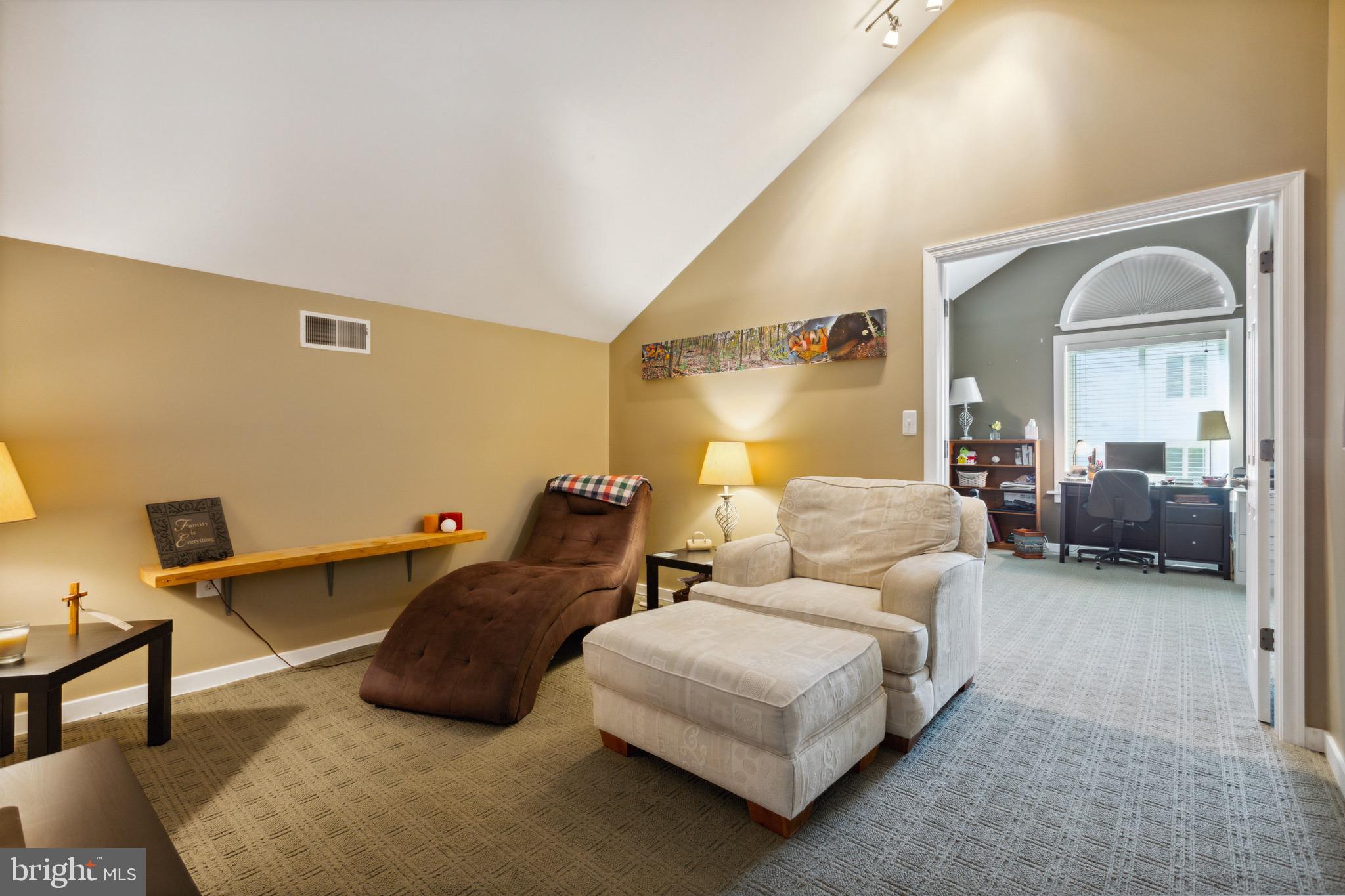 PARRS RIDGE - Residential