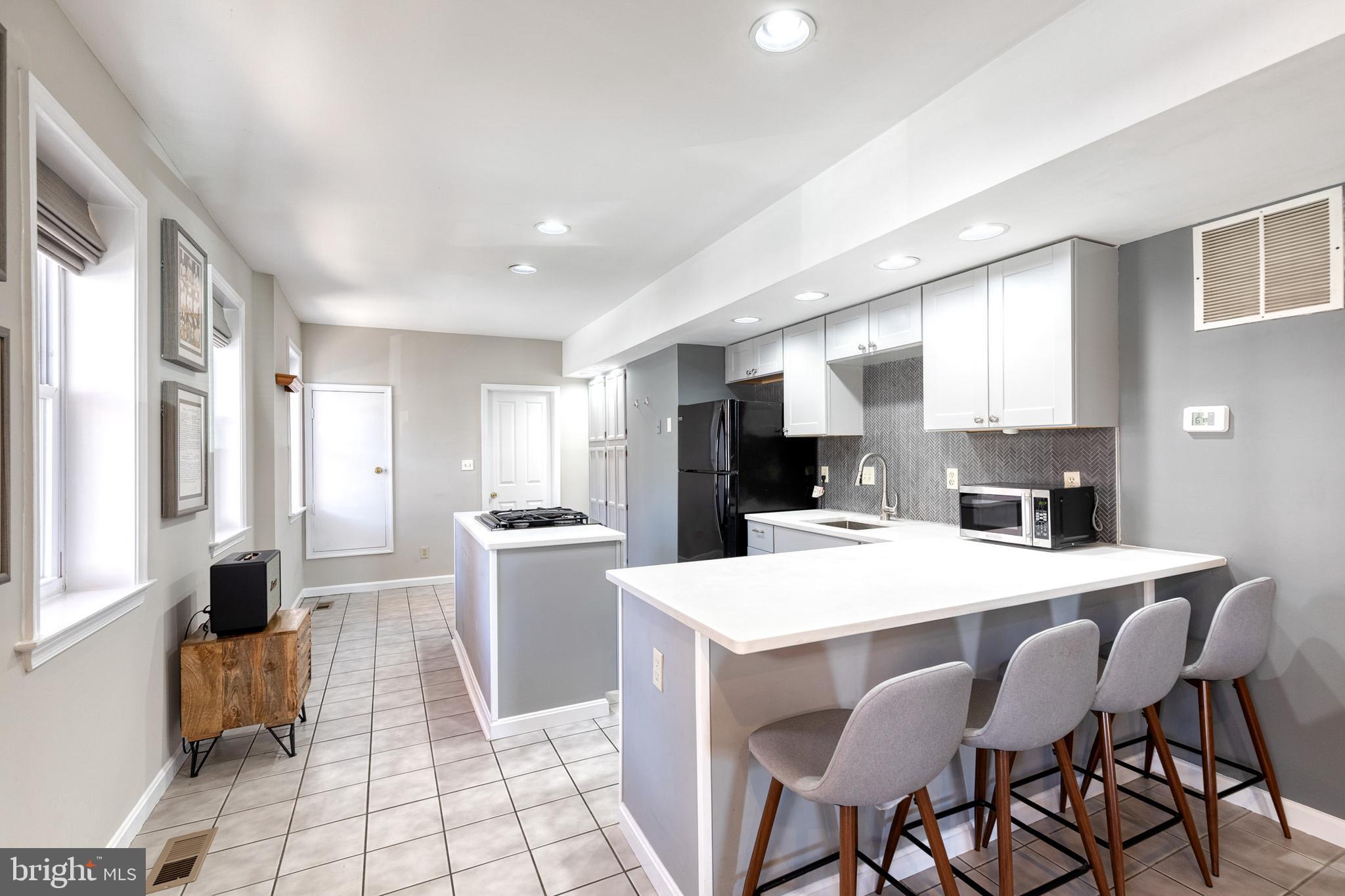 FEDERAL HILL HISTORIC DISTRICT - Residential Lease