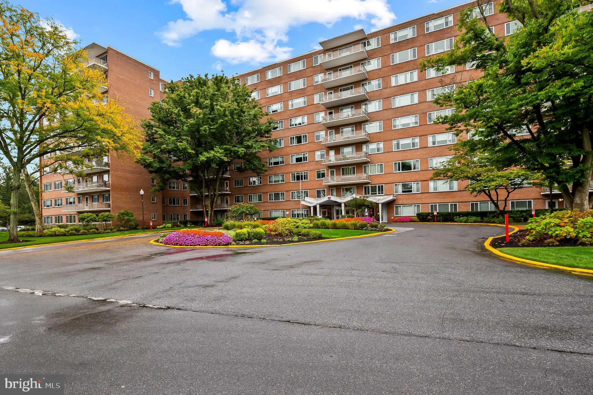 Pikesville, Maryland 21208, United States, 2 Bedrooms Bedrooms, ,3 BathroomsBathrooms,Residential,Active,41439