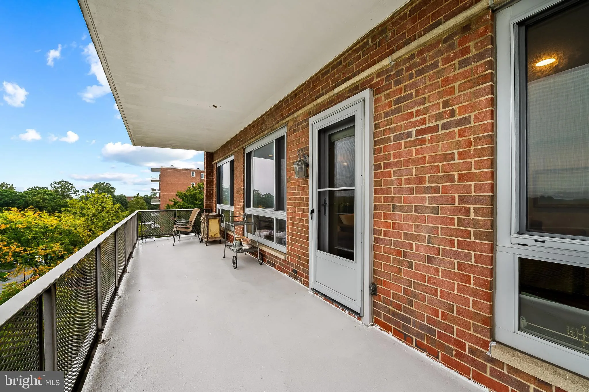 Pikesville, Maryland 21208, United States, 2 Bedrooms Bedrooms, ,3 BathroomsBathrooms,Residential,Active,41439