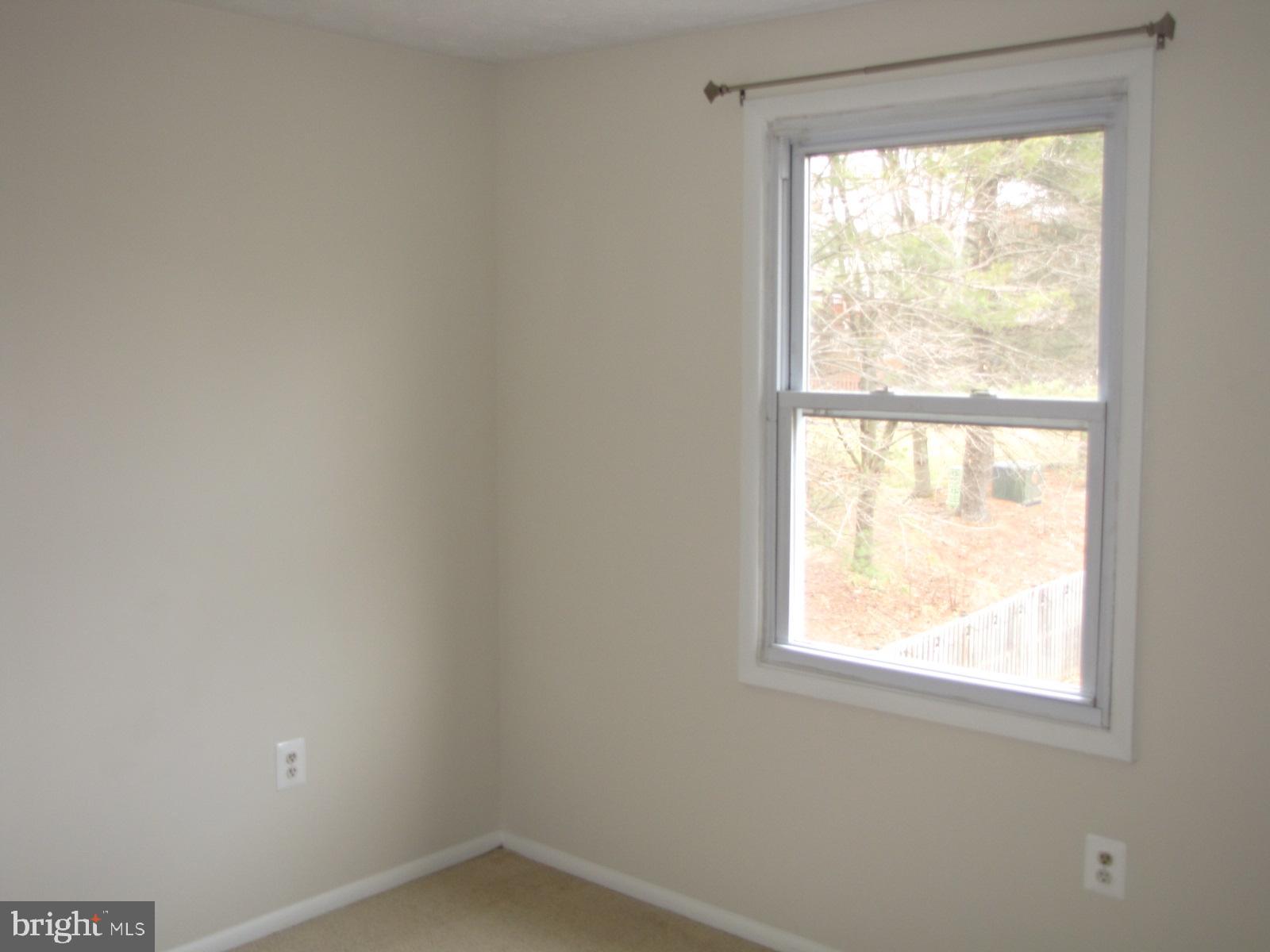 LITTLE ROCKY RUN - Residential Lease