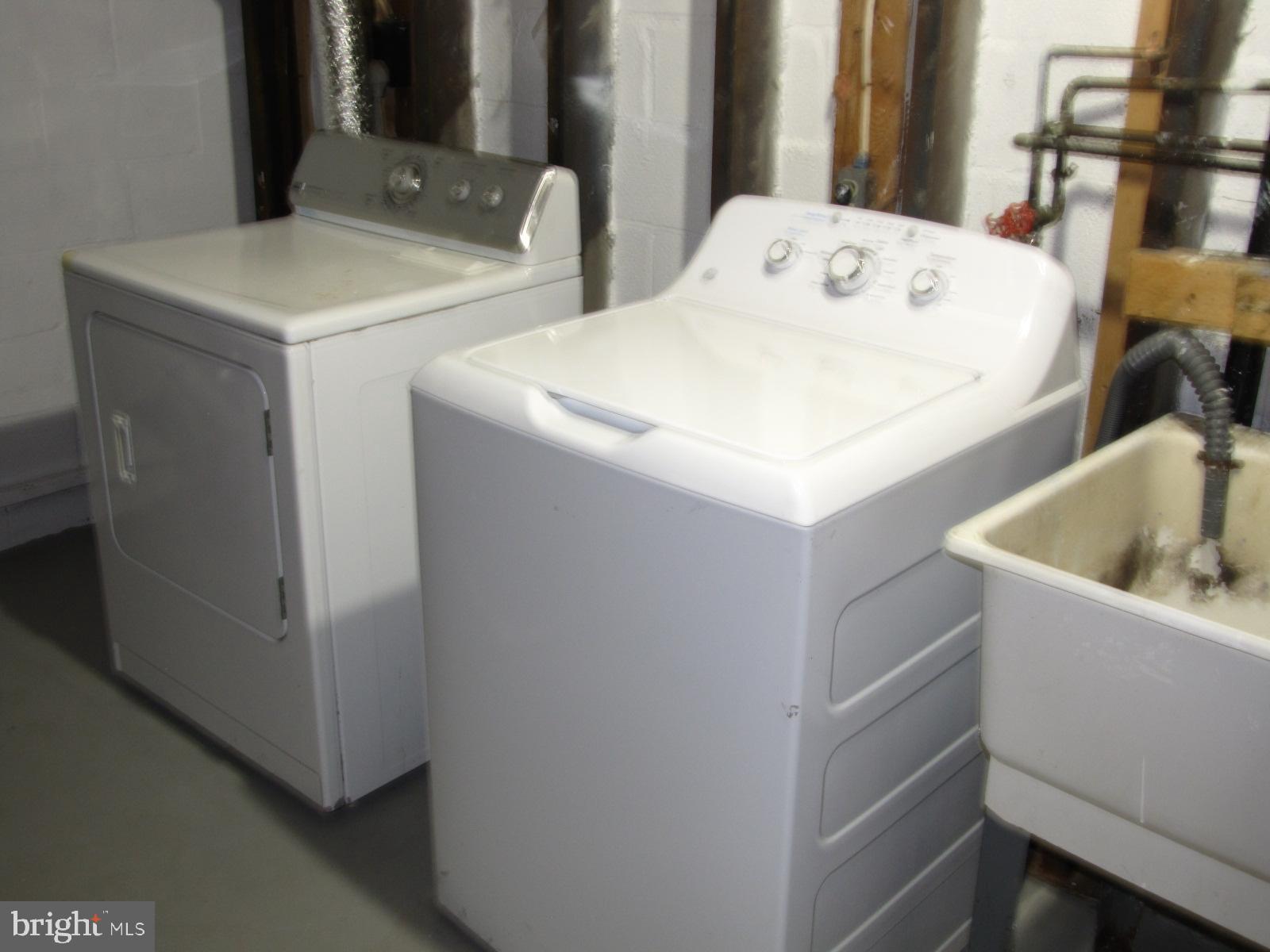 LITTLE ROCKY RUN - Residential Lease