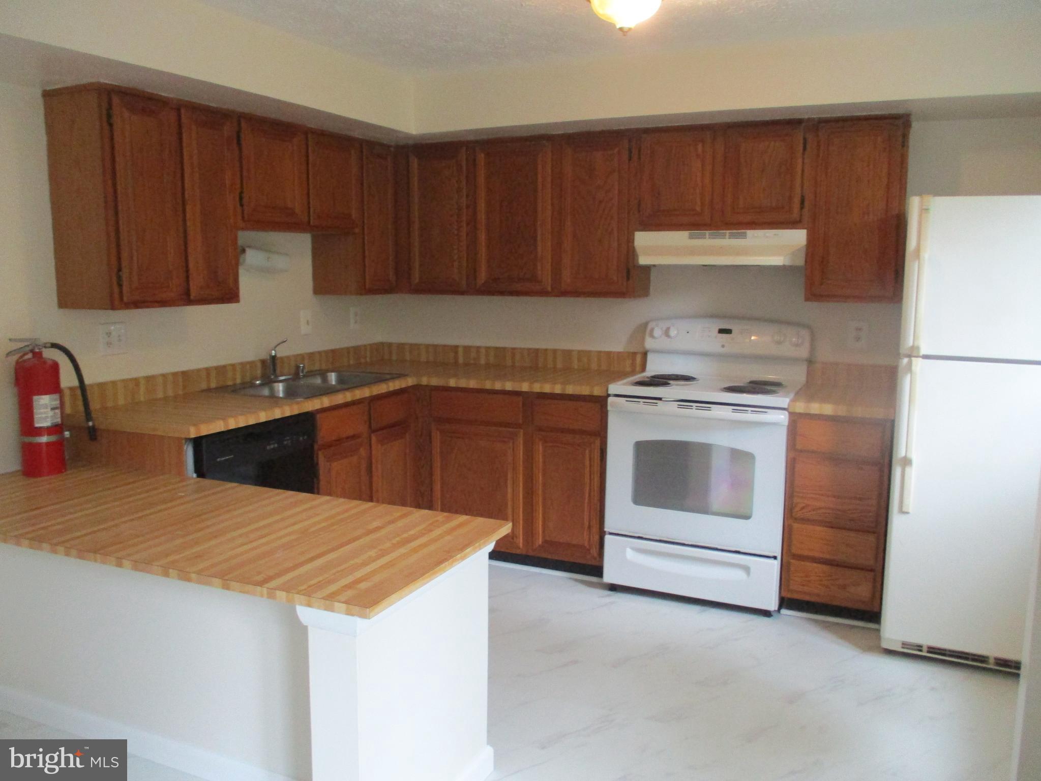 LITTLE ROCKY RUN - Residential Lease