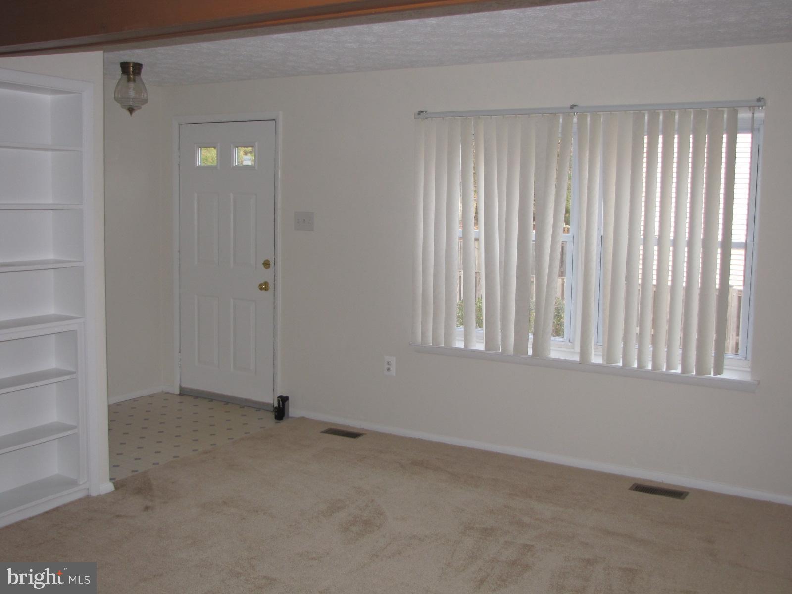 LITTLE ROCKY RUN - Residential Lease