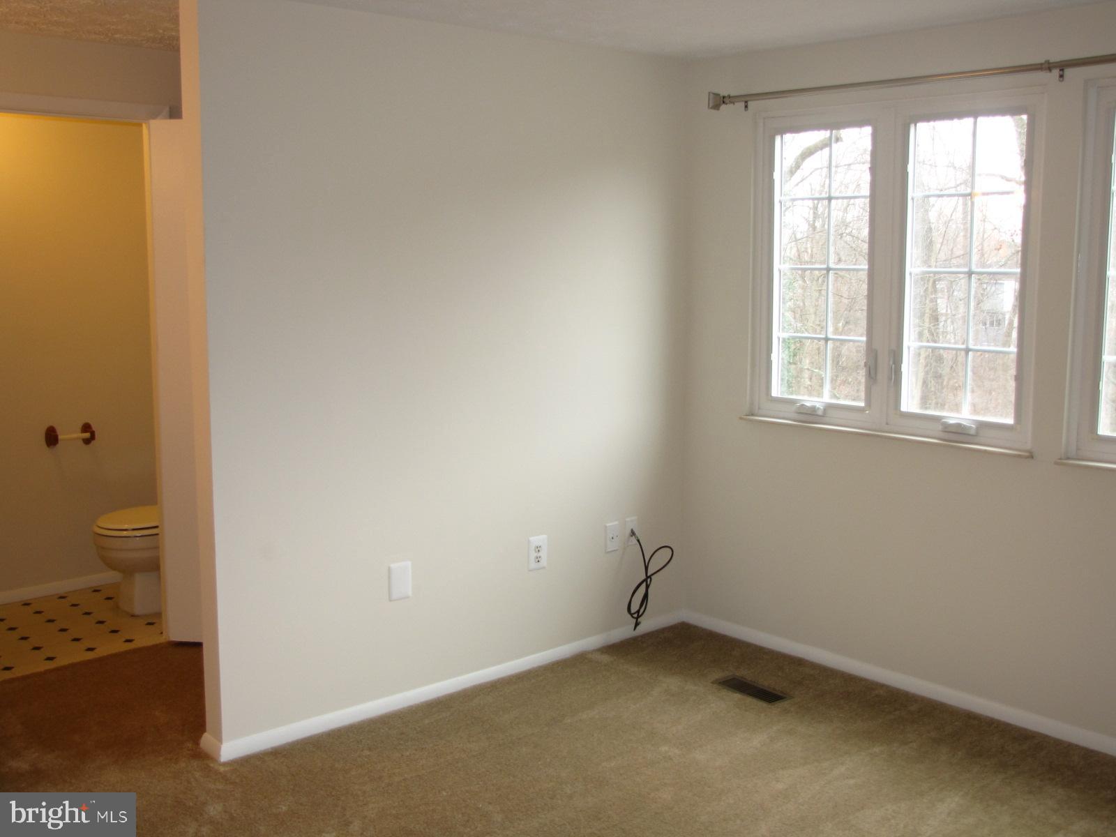 LITTLE ROCKY RUN - Residential Lease