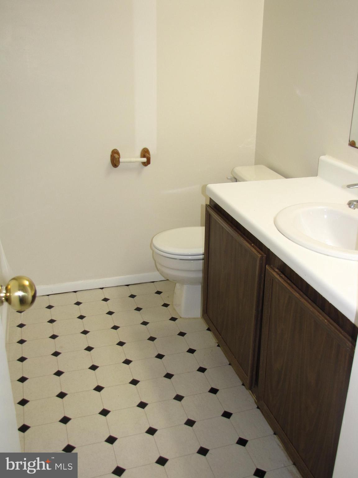 LITTLE ROCKY RUN - Residential Lease