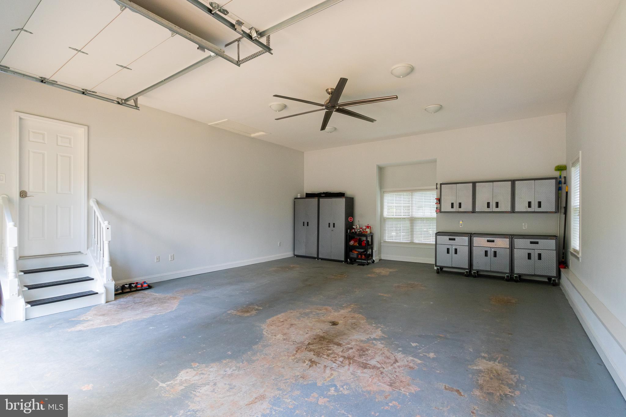 ASHBURN VILLAGE - Residential