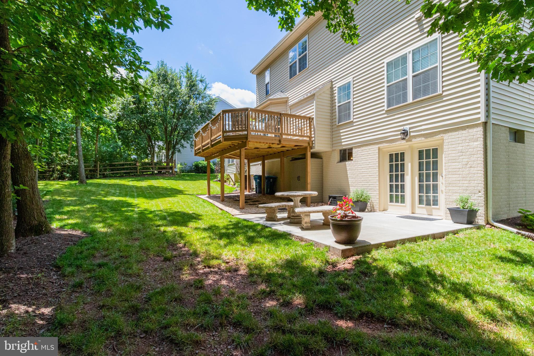 ASHBURN VILLAGE - Residential