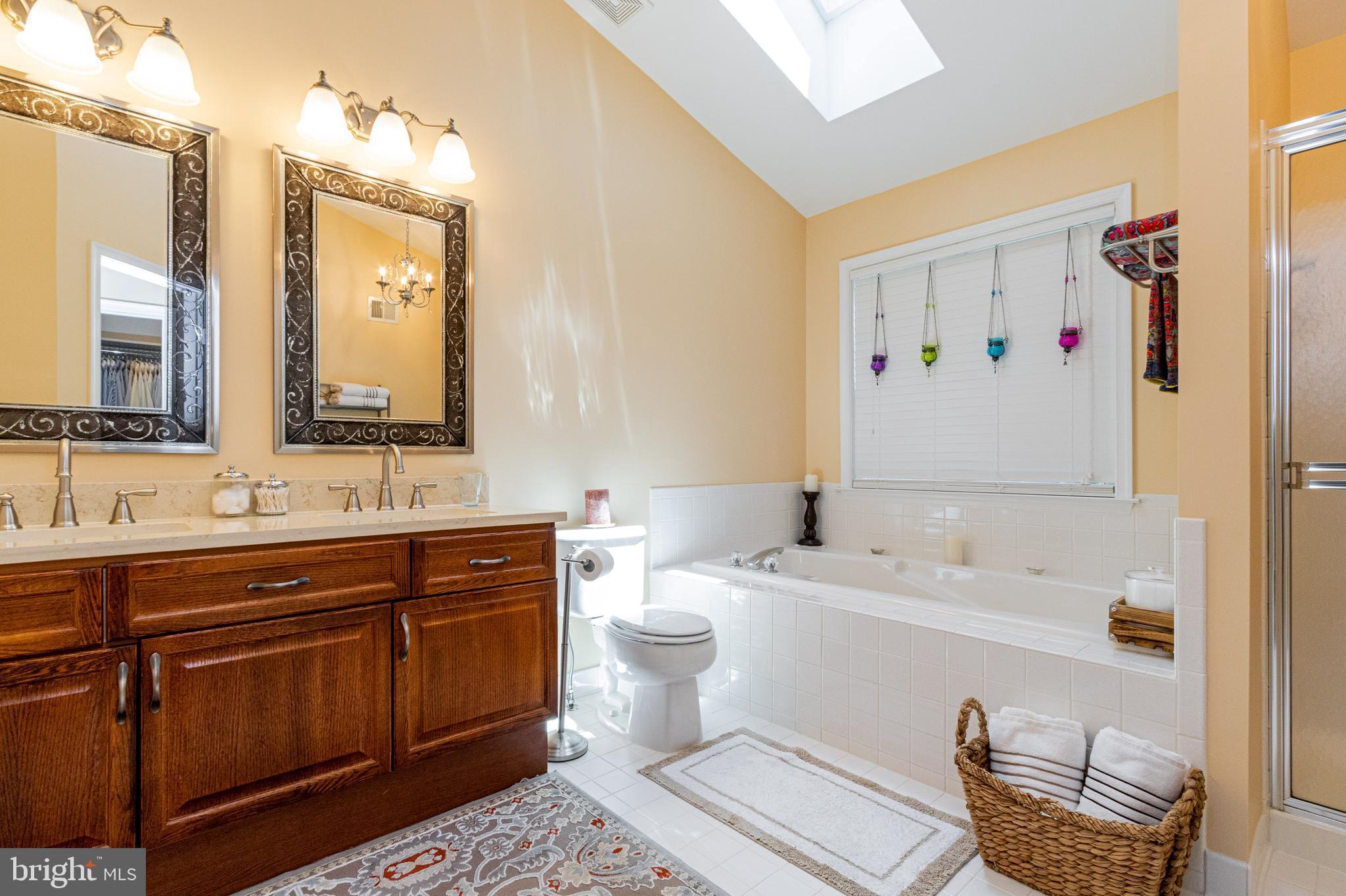 ASHBURN VILLAGE - Residential