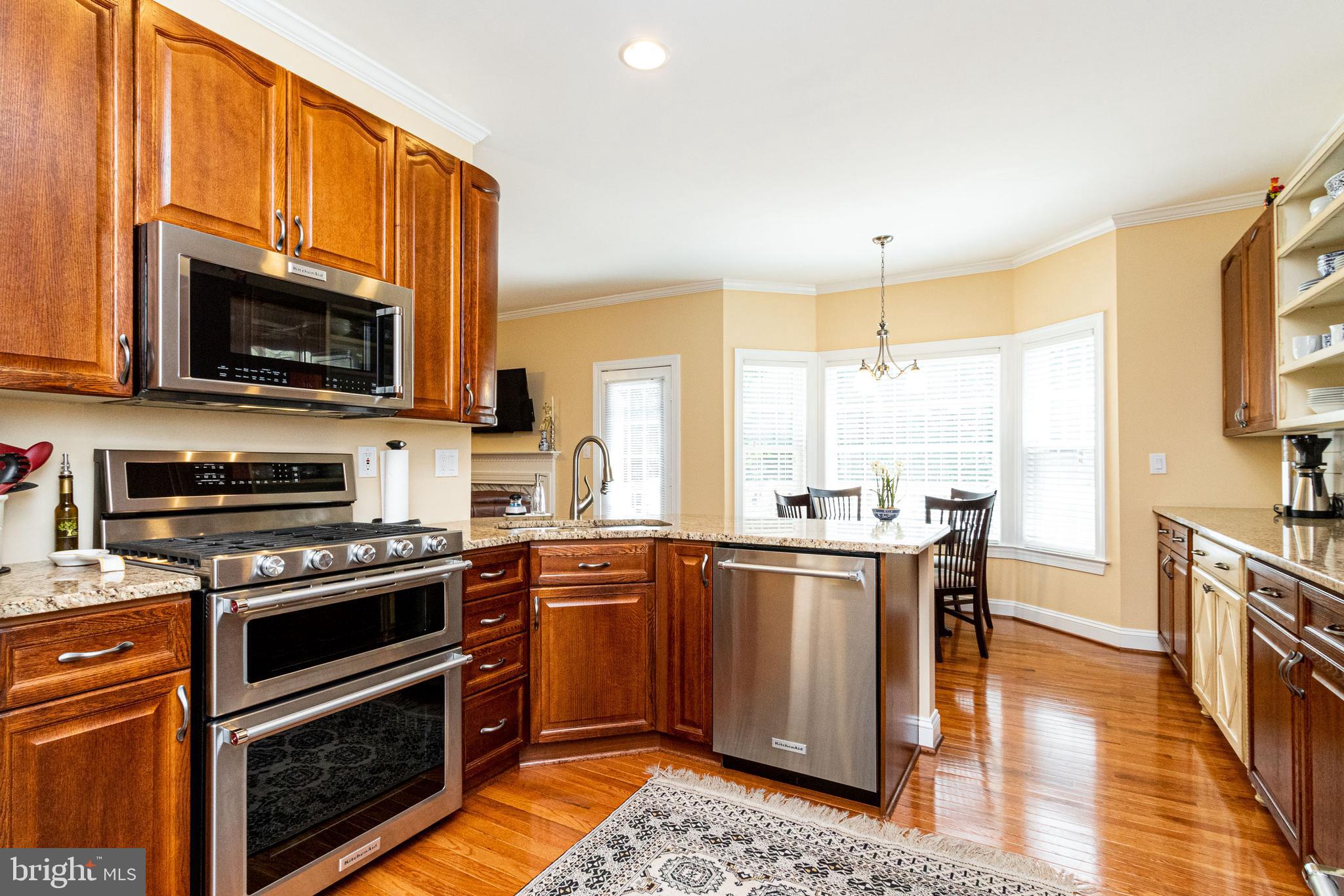 ASHBURN VILLAGE - Residential