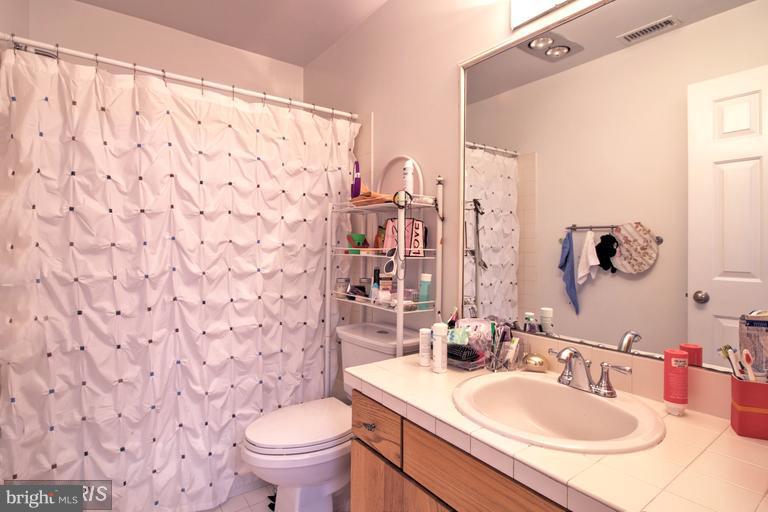 NORTH BARCROFT - Residential Lease