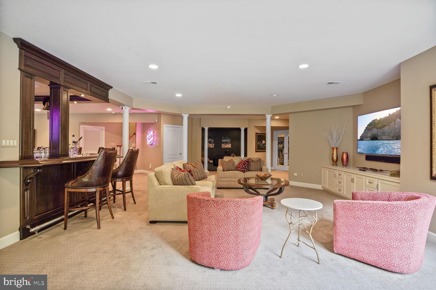 GREAT FALLS VILLAGE CENTRE - Residential