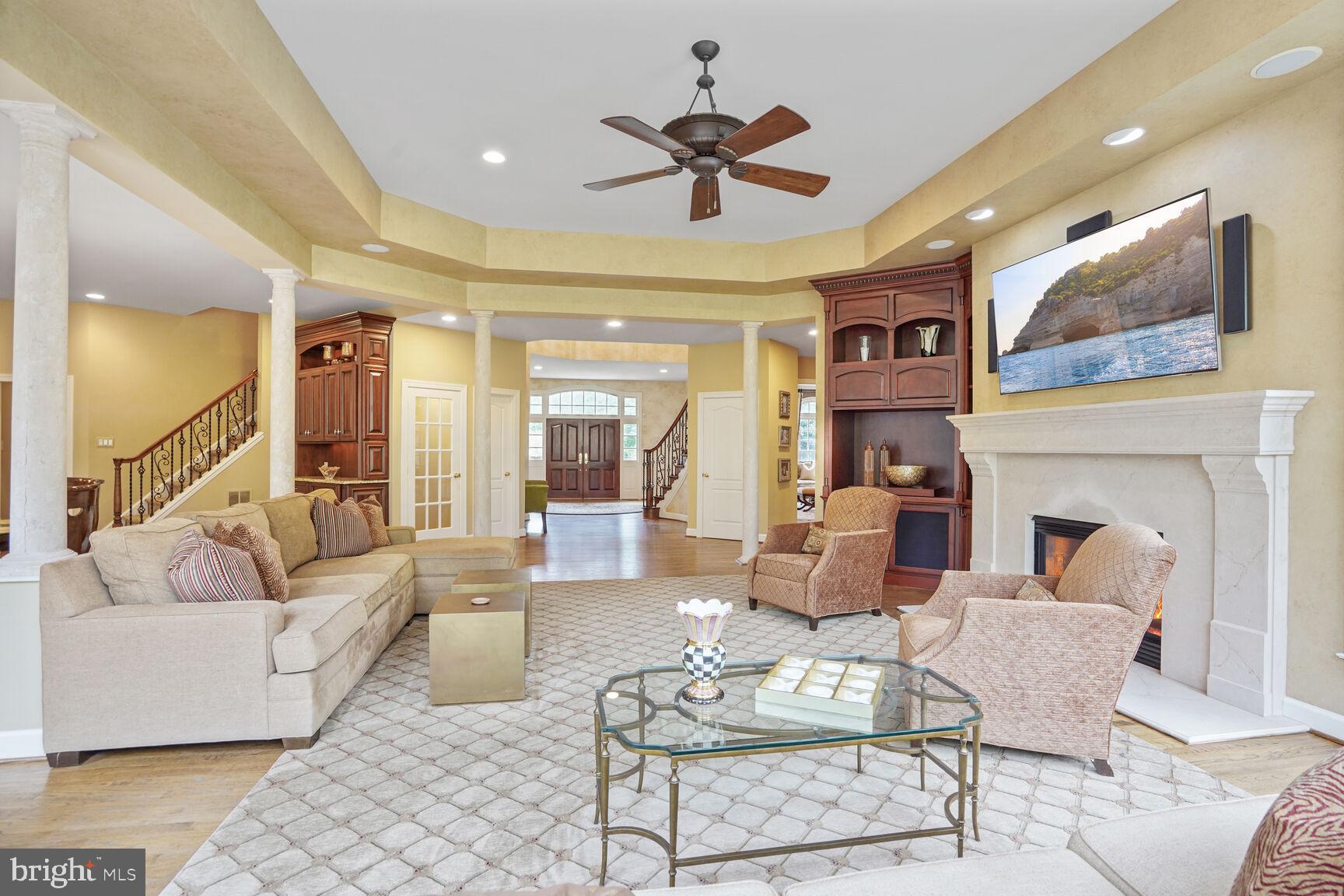 GREAT FALLS VILLAGE CENTRE - Residential