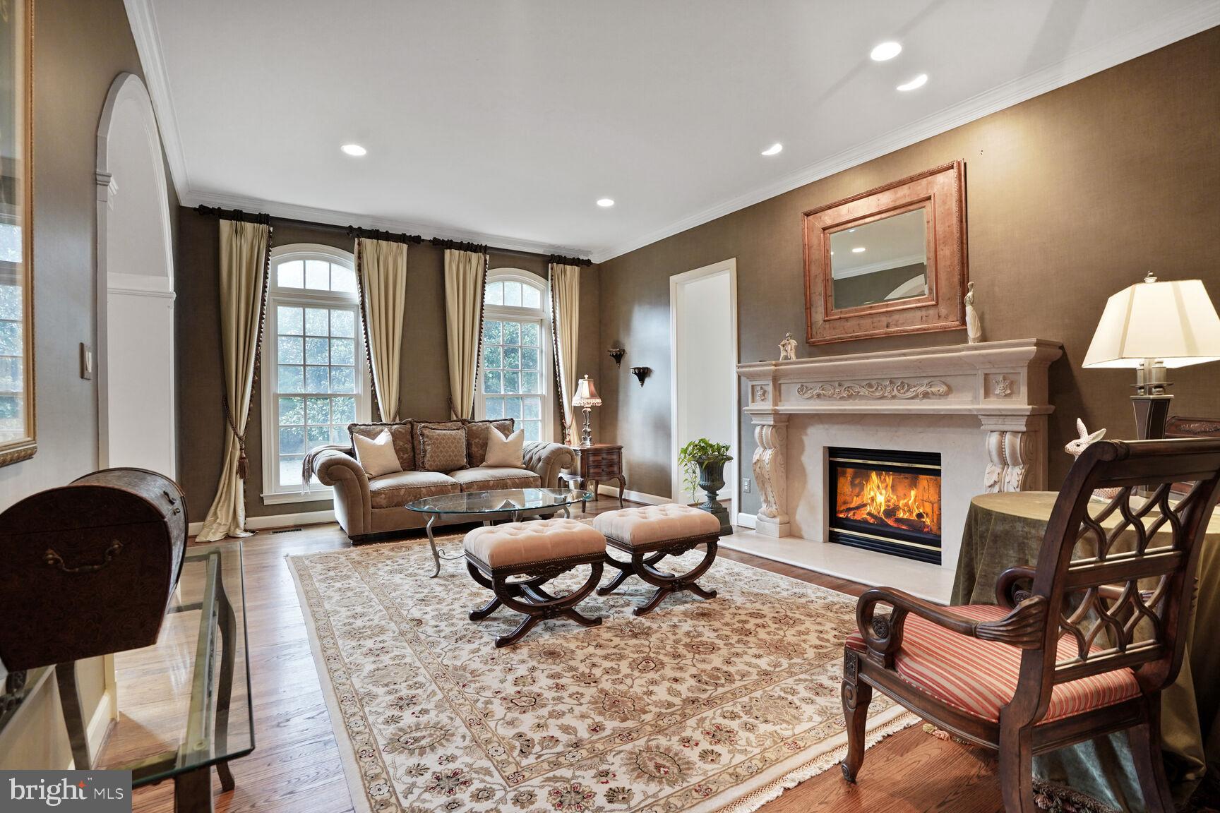 GREAT FALLS VILLAGE CENTRE - Residential