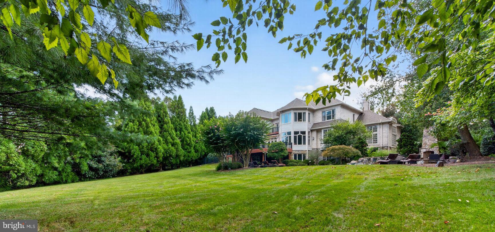 GREAT FALLS VILLAGE CENTRE - Residential